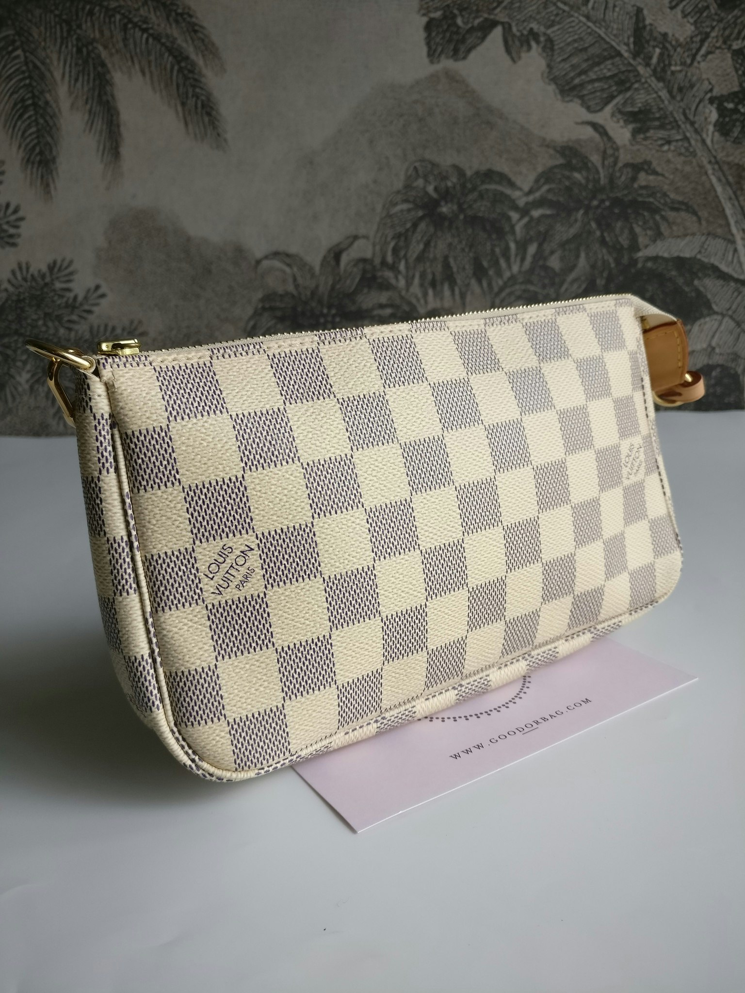 Louis Vuitton Pochette Accessoires damier azur