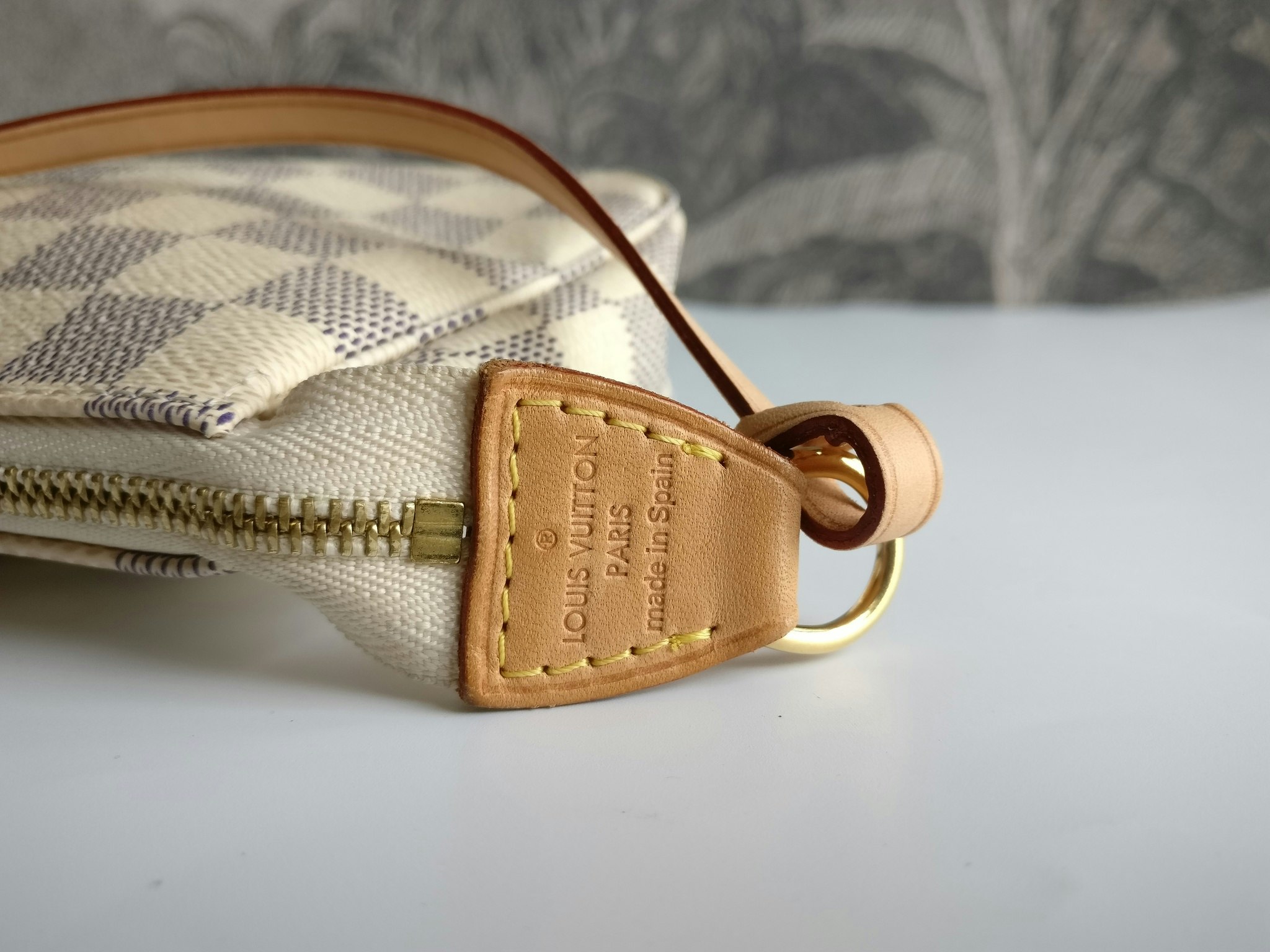 Louis Vuitton Pochette Accessoires damier azur