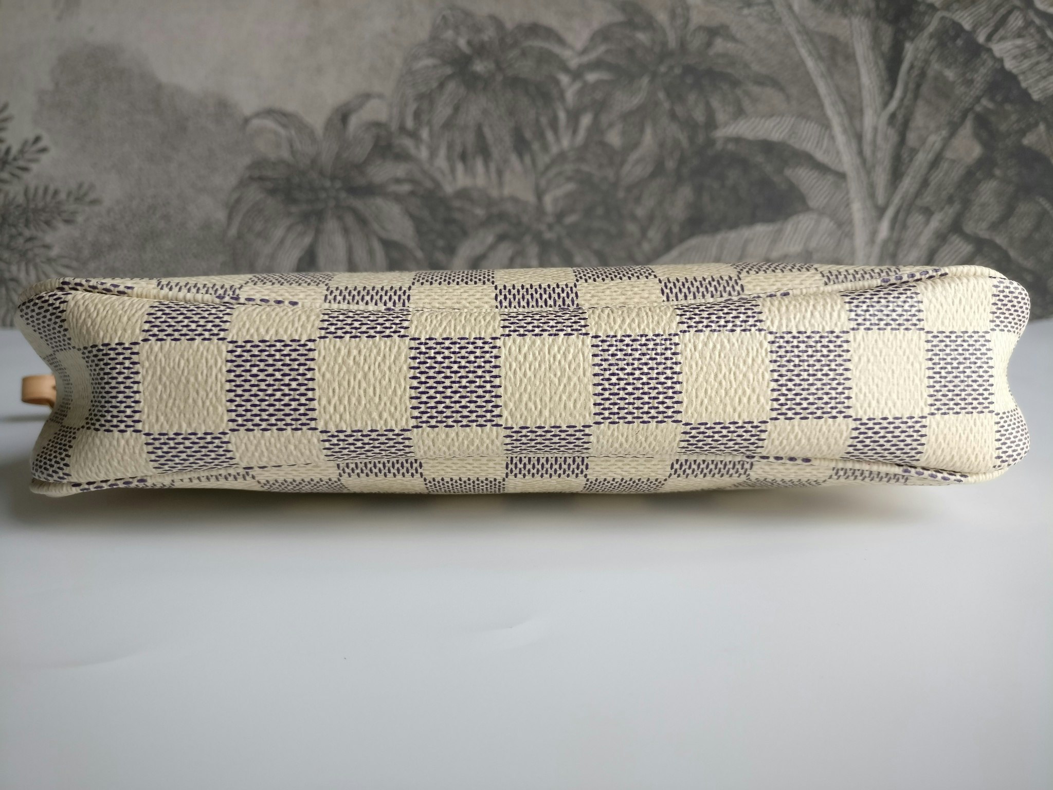 Louis Vuitton Pochette Accessoires damier azur