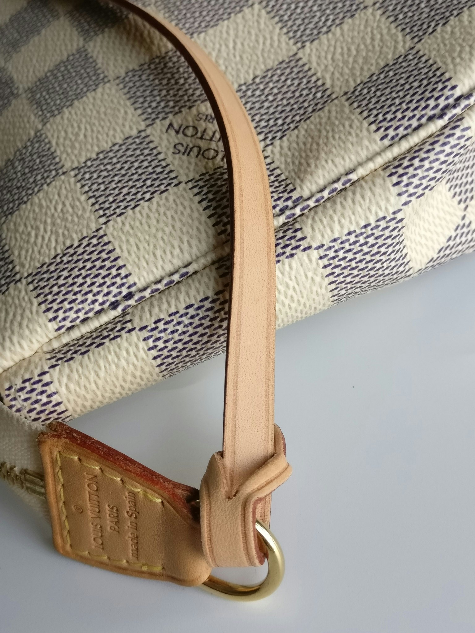 Louis Vuitton Pochette Accessoires damier azur