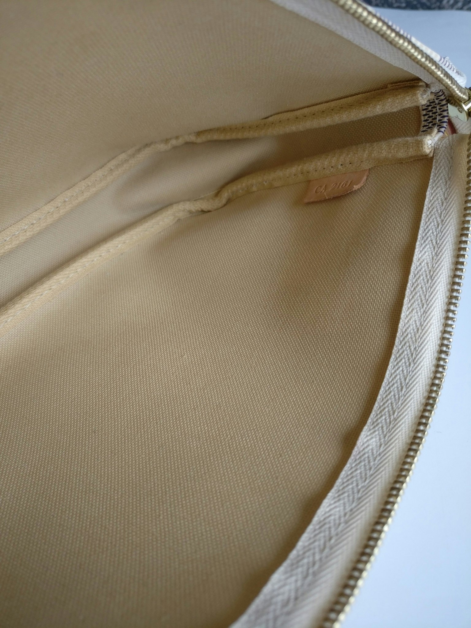 Louis Vuitton Pochette Accessoires damier azur