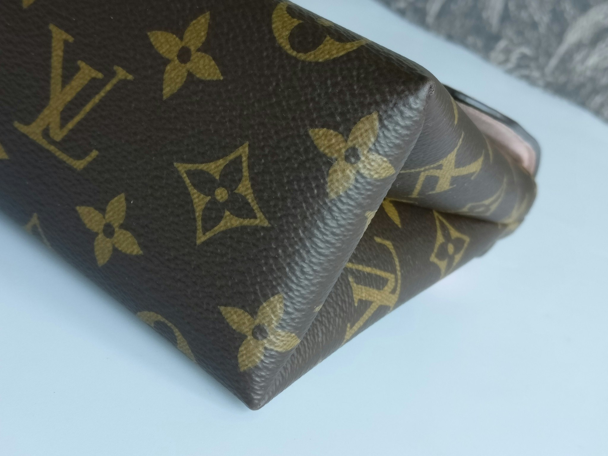 Louis Vuitton Locky BB