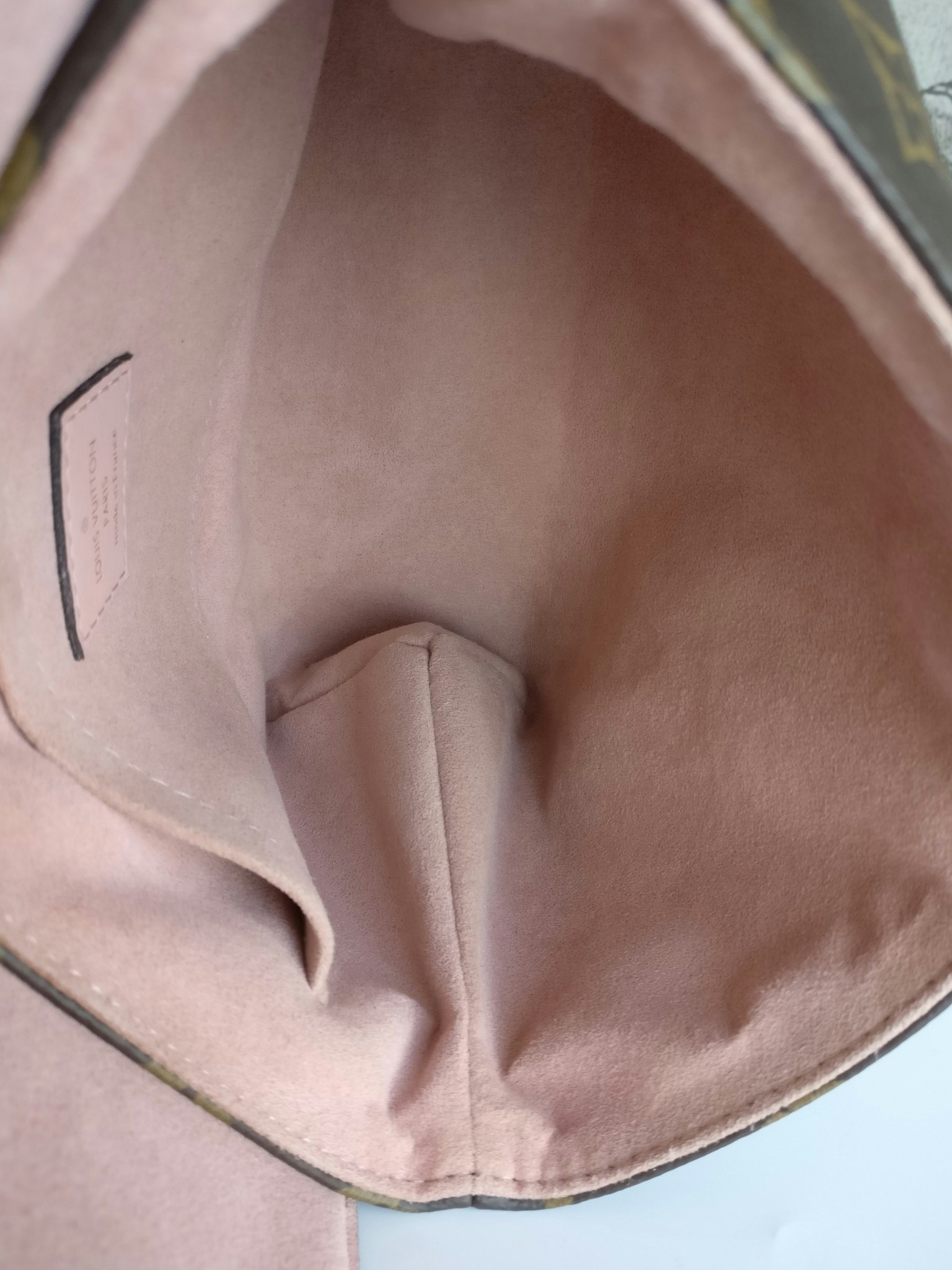 Louis Vuitton Locky BB