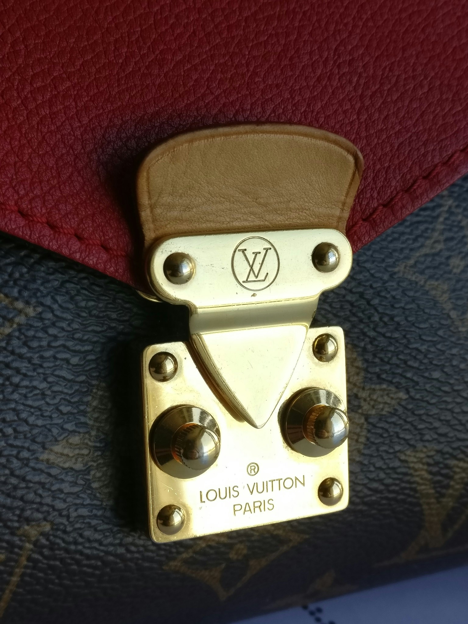 Louis Vuitton Pallas Chain Bag