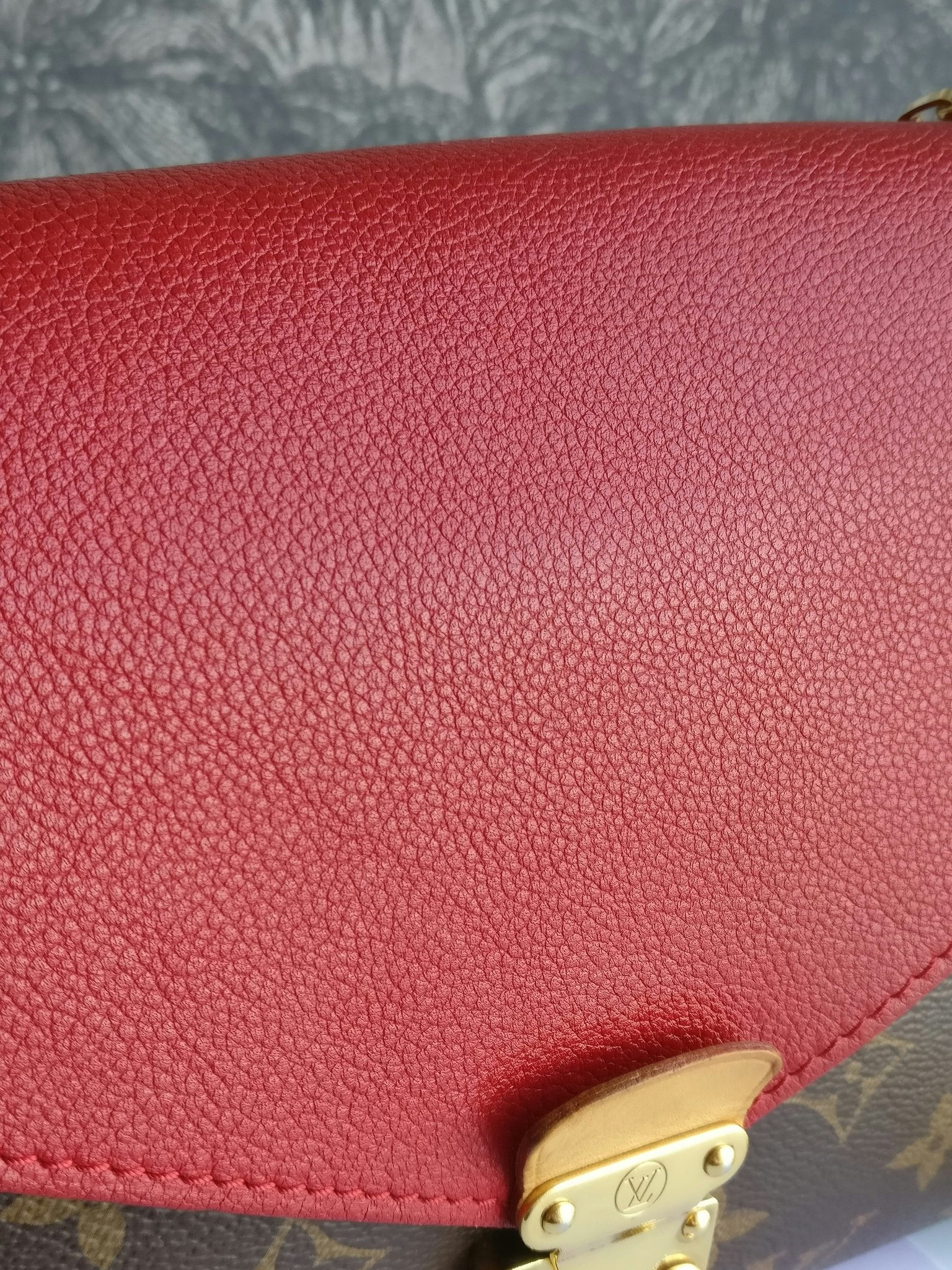 Louis Vuitton Pallas Chain Bag