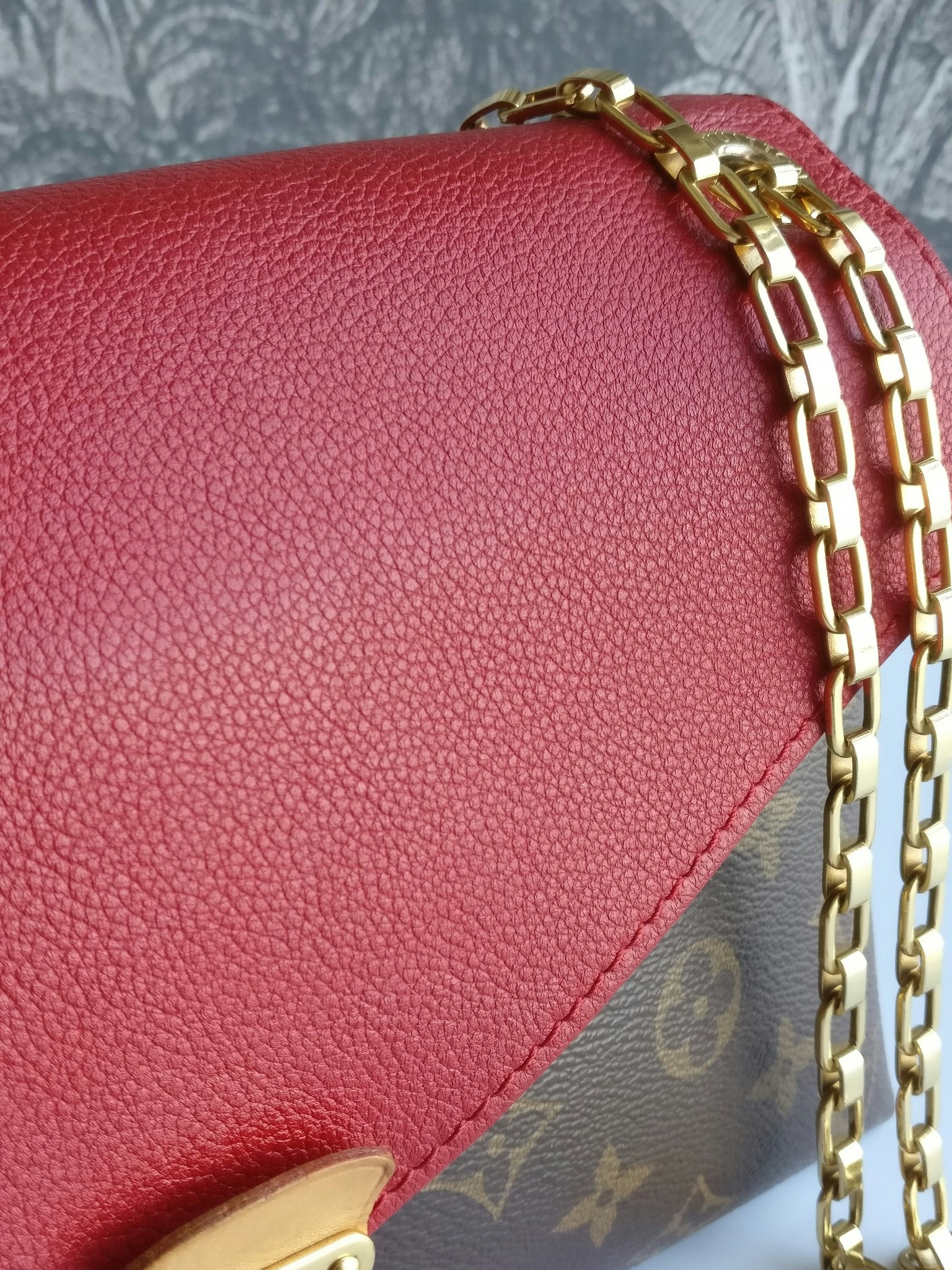 Louis Vuitton Pallas Chain Bag