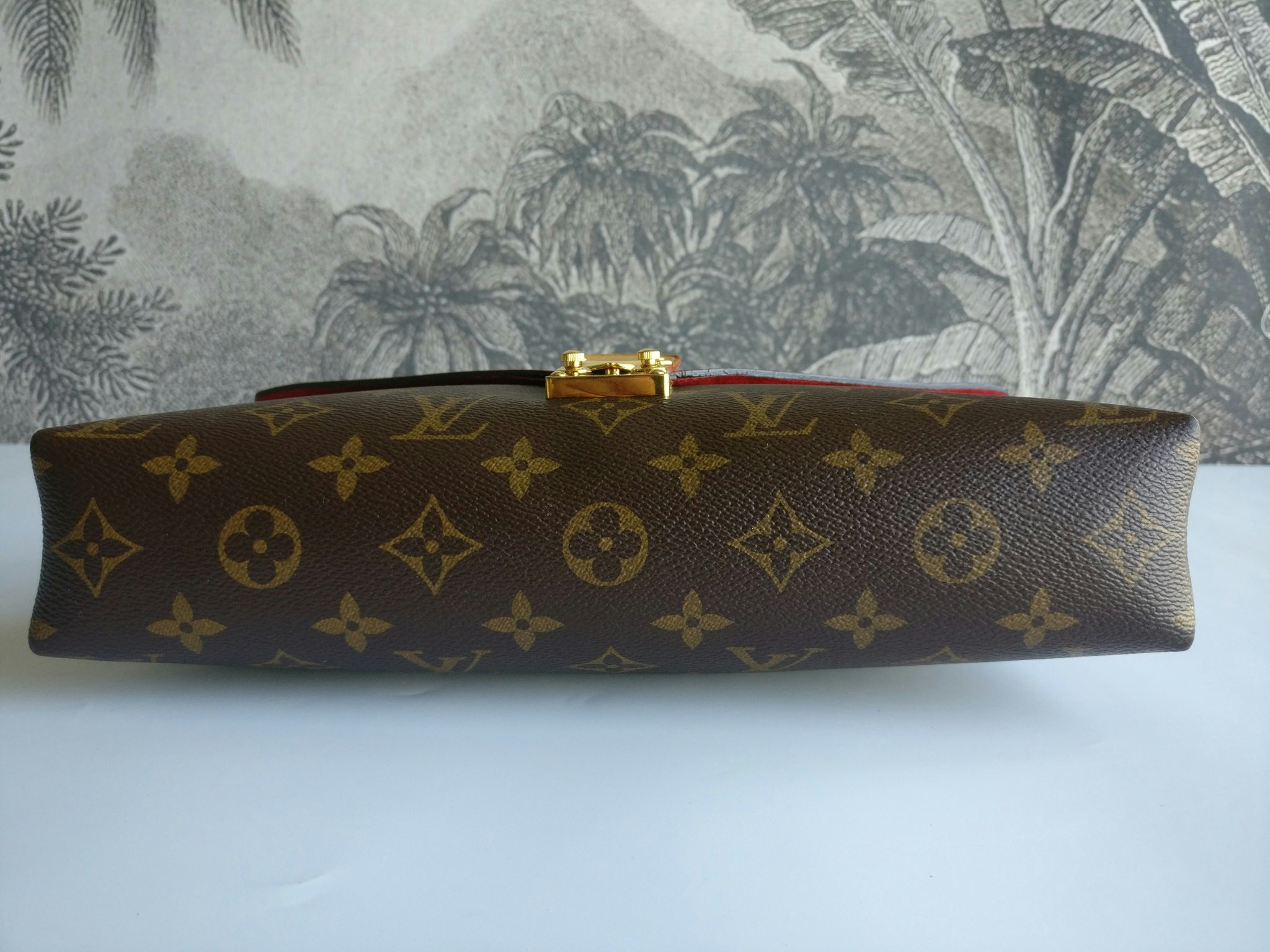 Louis Vuitton Pallas Chain Bag