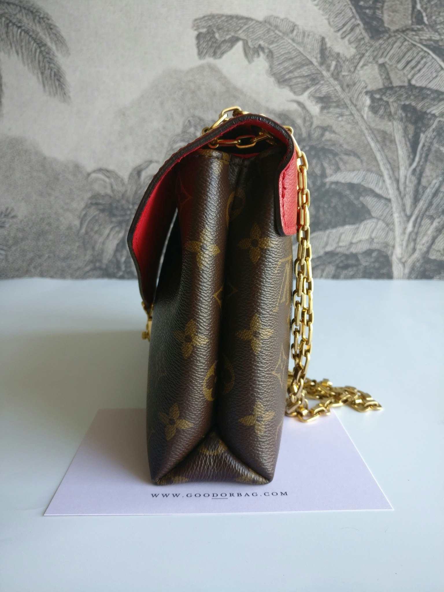 Louis Vuitton Pallas Chain Bag