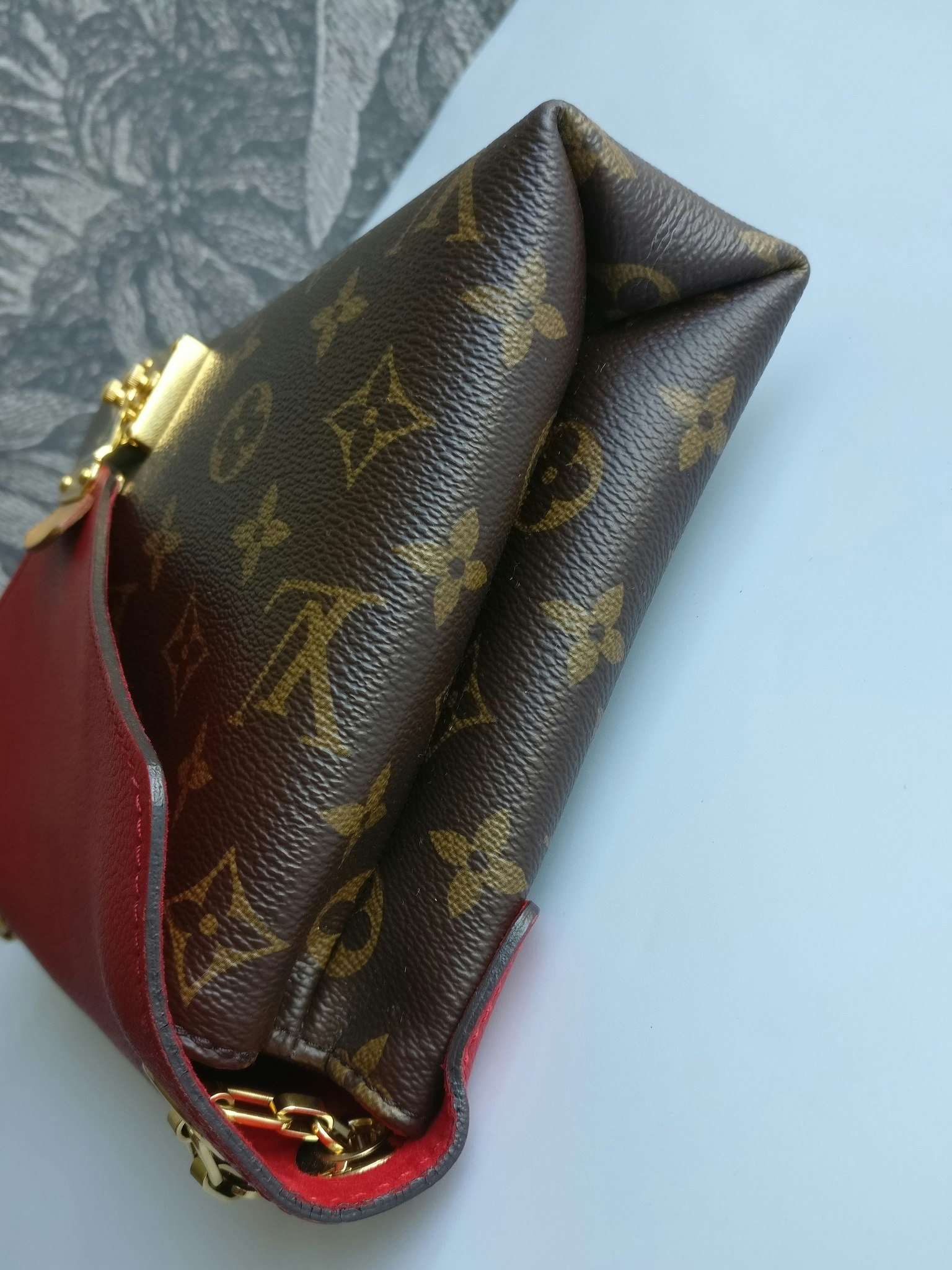 Louis Vuitton Pallas Chain Bag