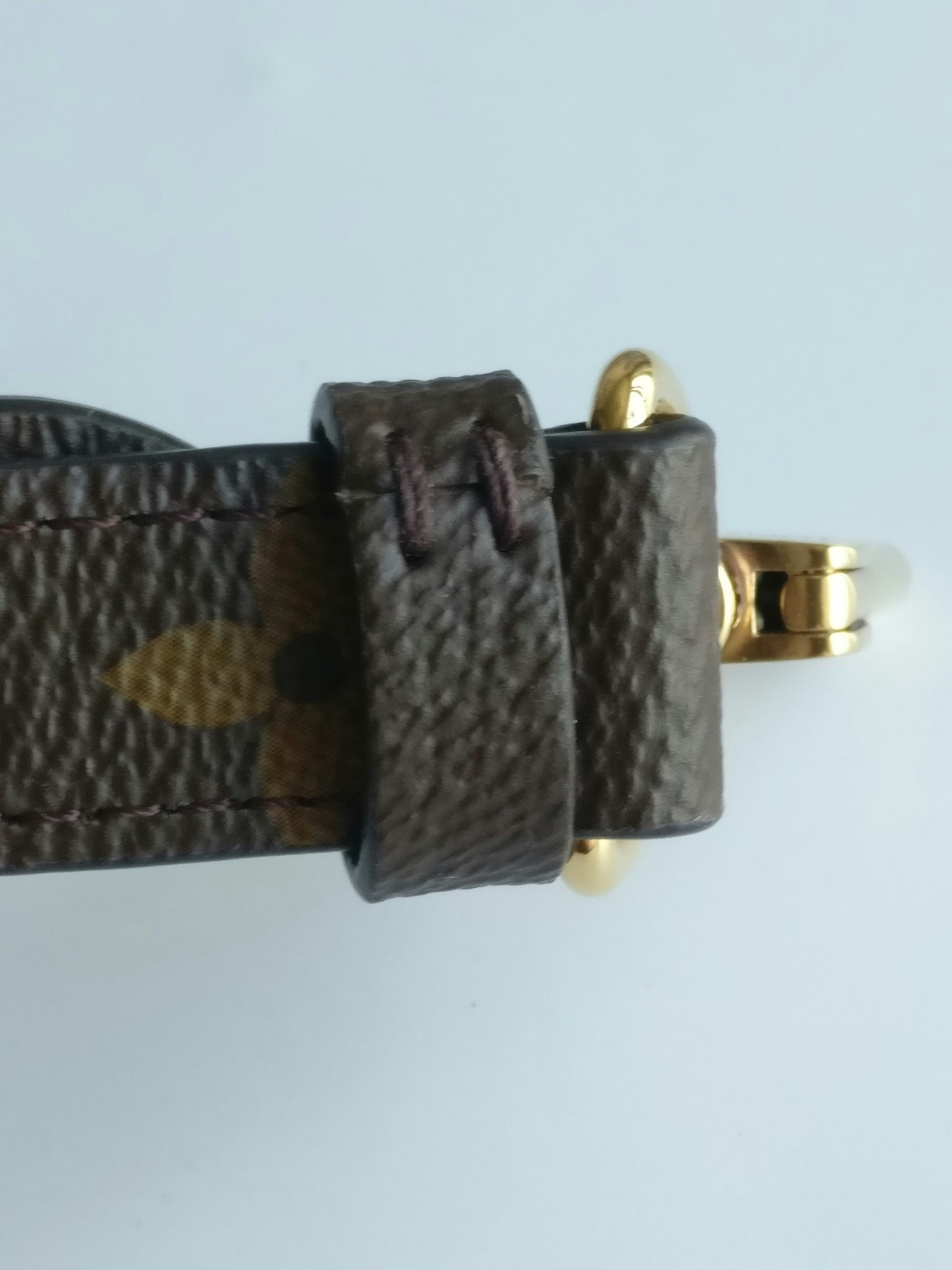 Louis Vuitton adjustable Metis shoulder strap