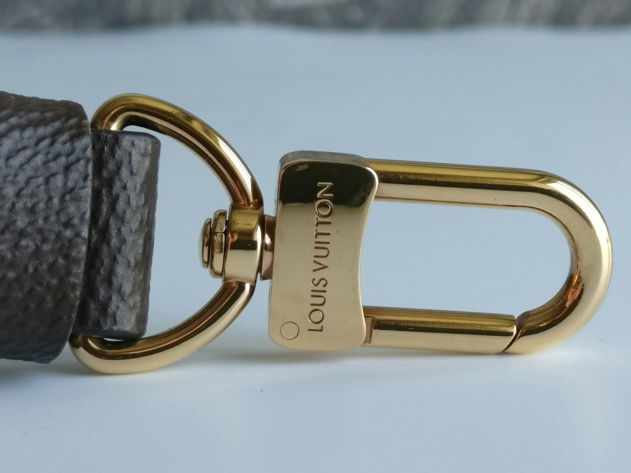 Louis Vuitton adjustable Metis shoulder strap
