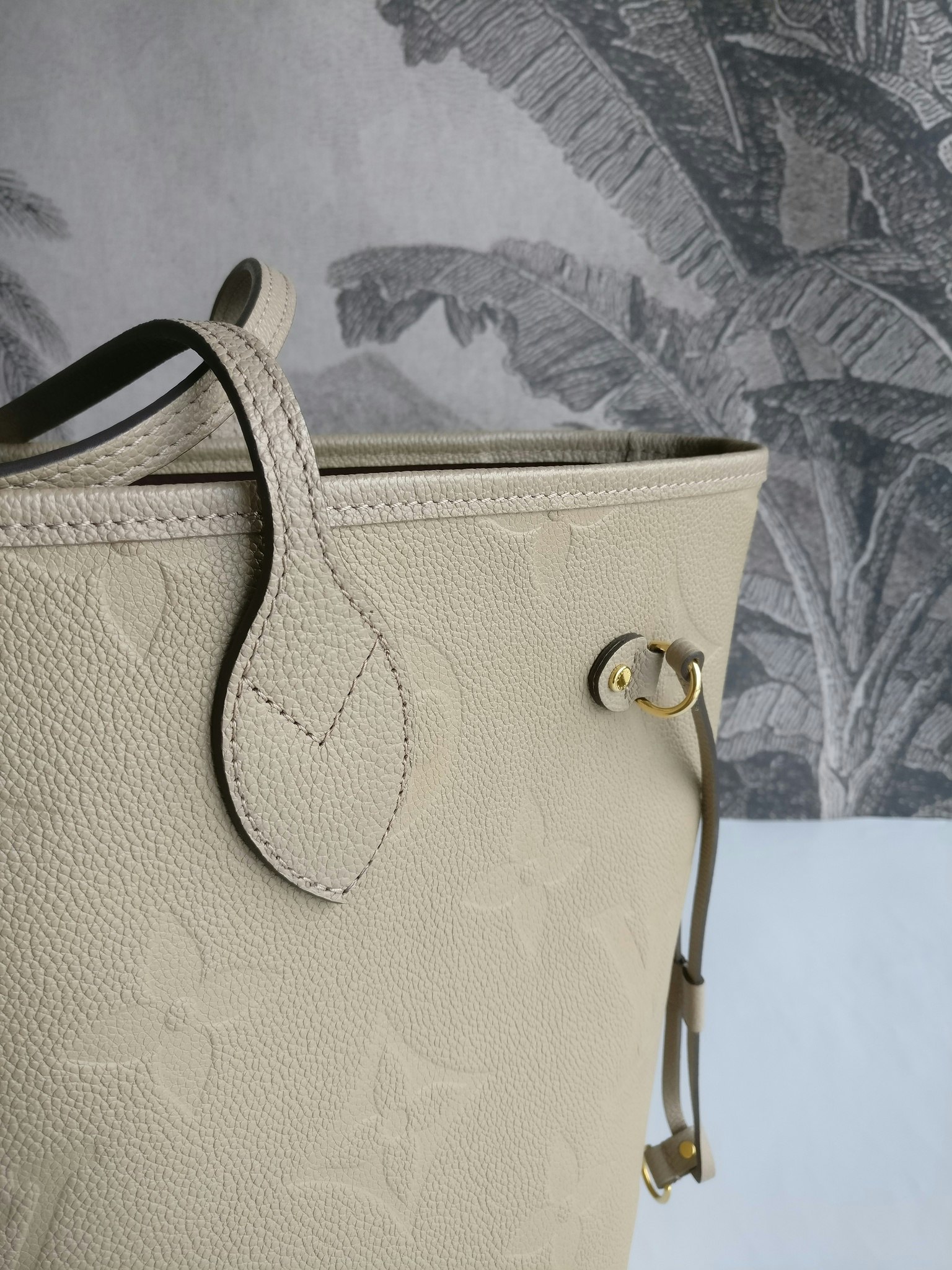 Louis Vuitton Neverfull MM empreinte Dune
