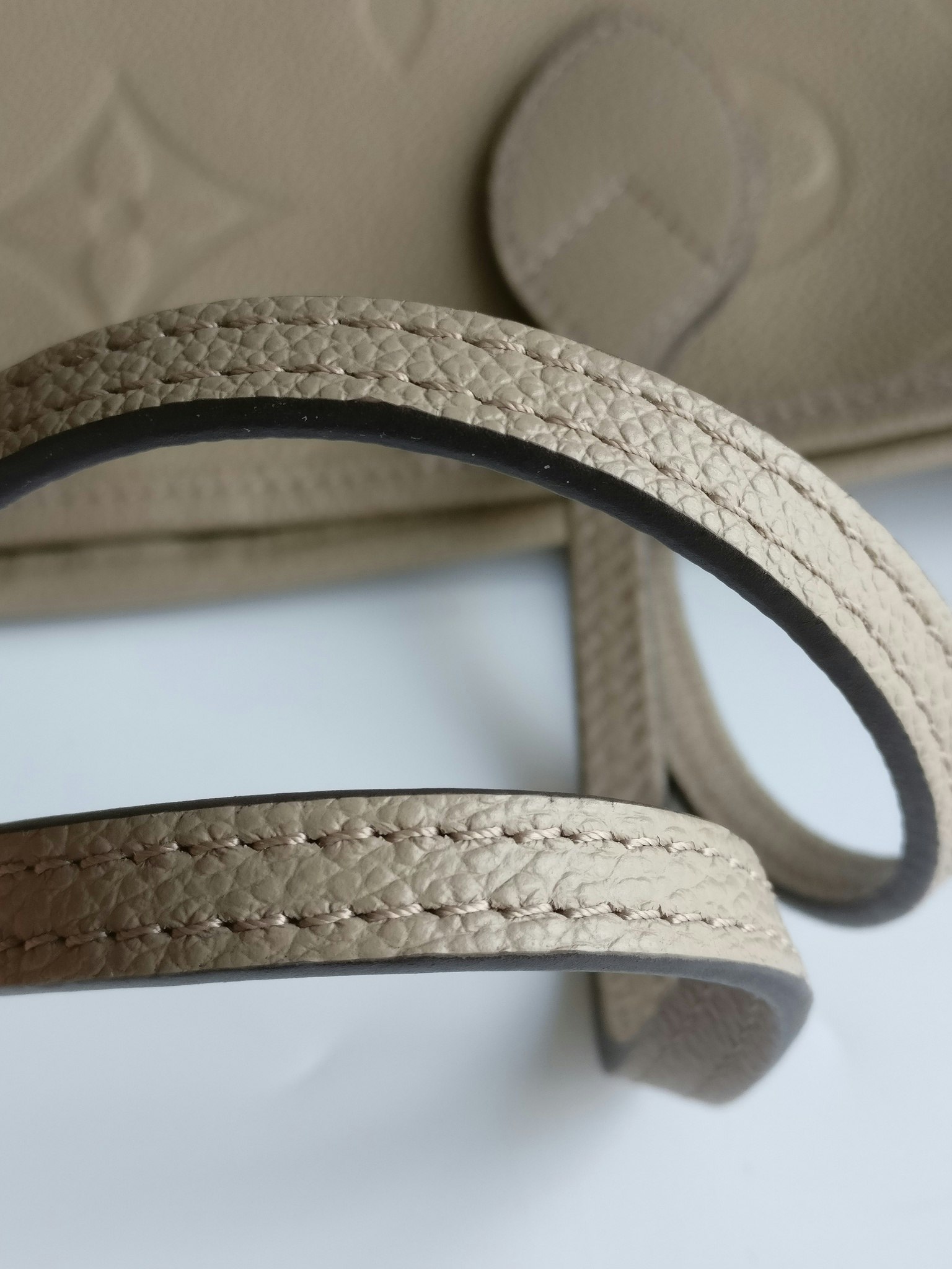 Louis Vuitton Neverfull MM empreinte Dune