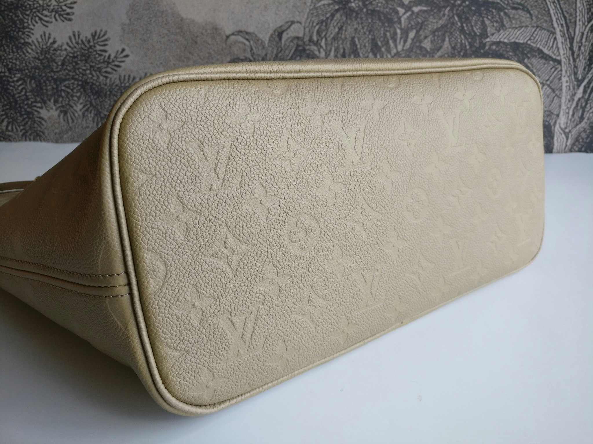 Louis Vuitton Neverfull MM empreinte Dune