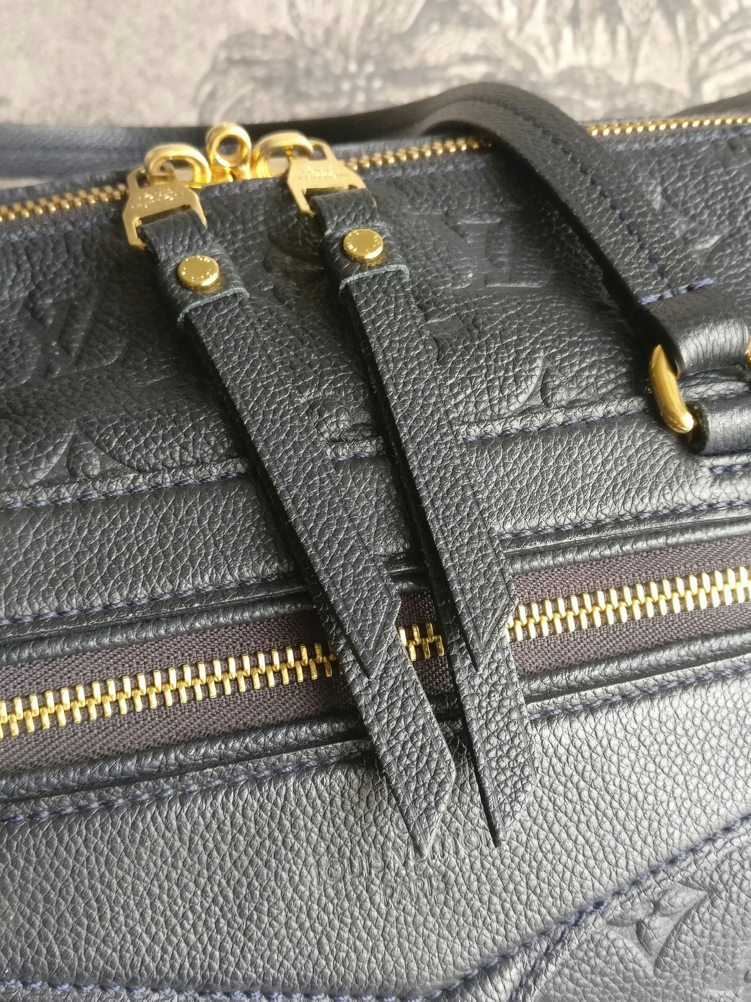 Louis Vuitton Lumineuse PM monogram empreinte