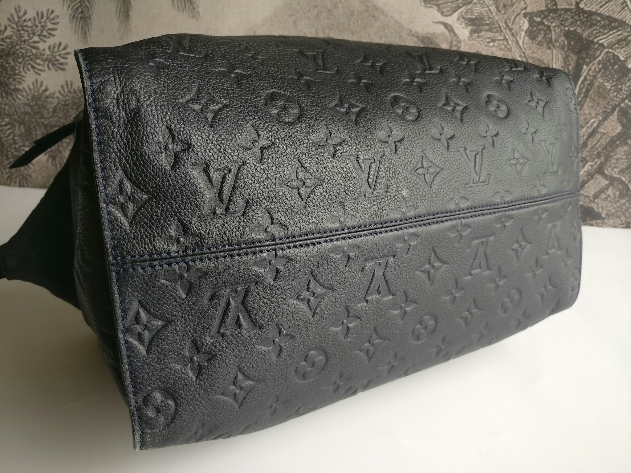 Louis Vuitton Lumineuse PM monogram empreinte
