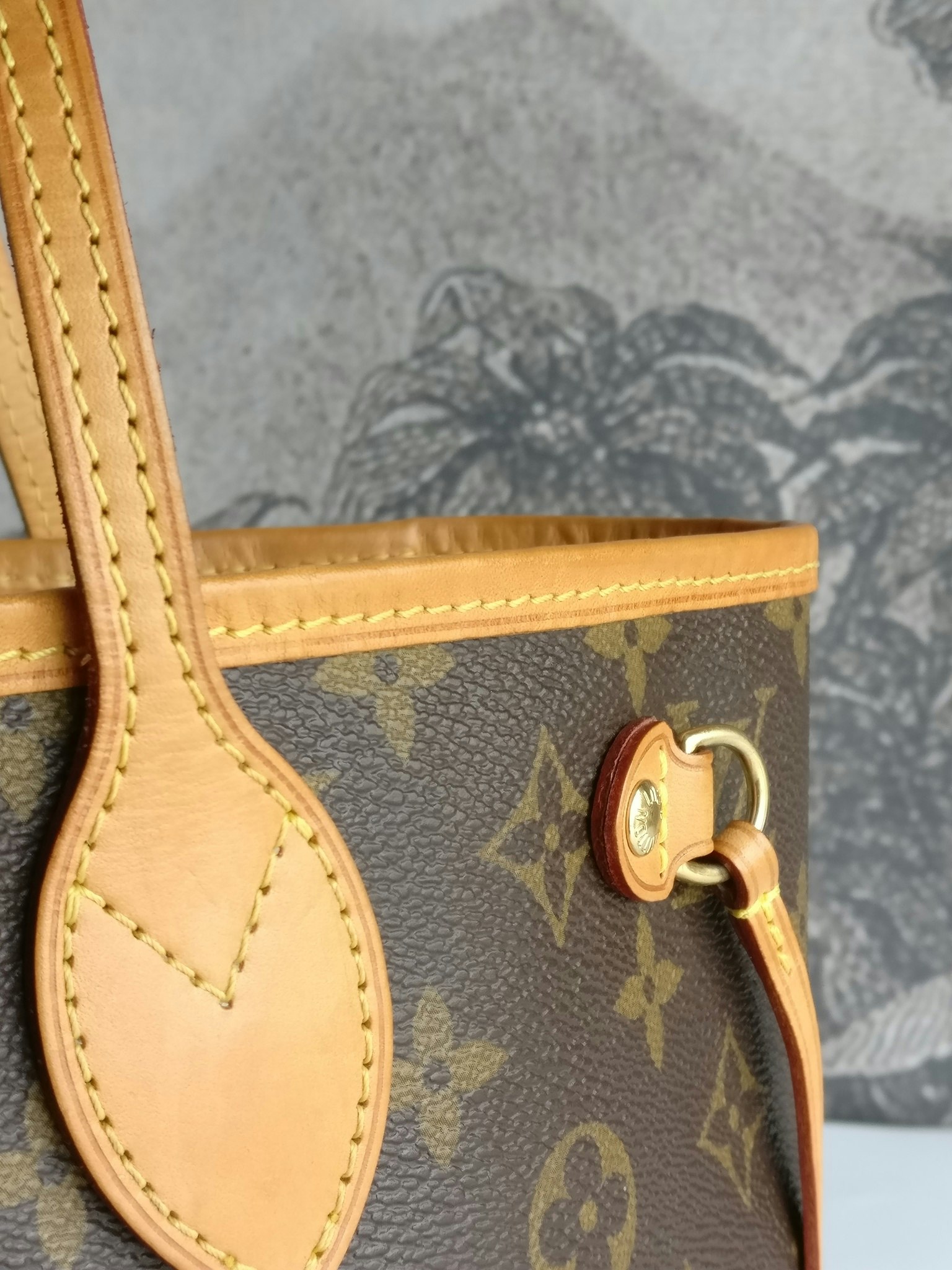 Louis Vuitton Neverfull PM
