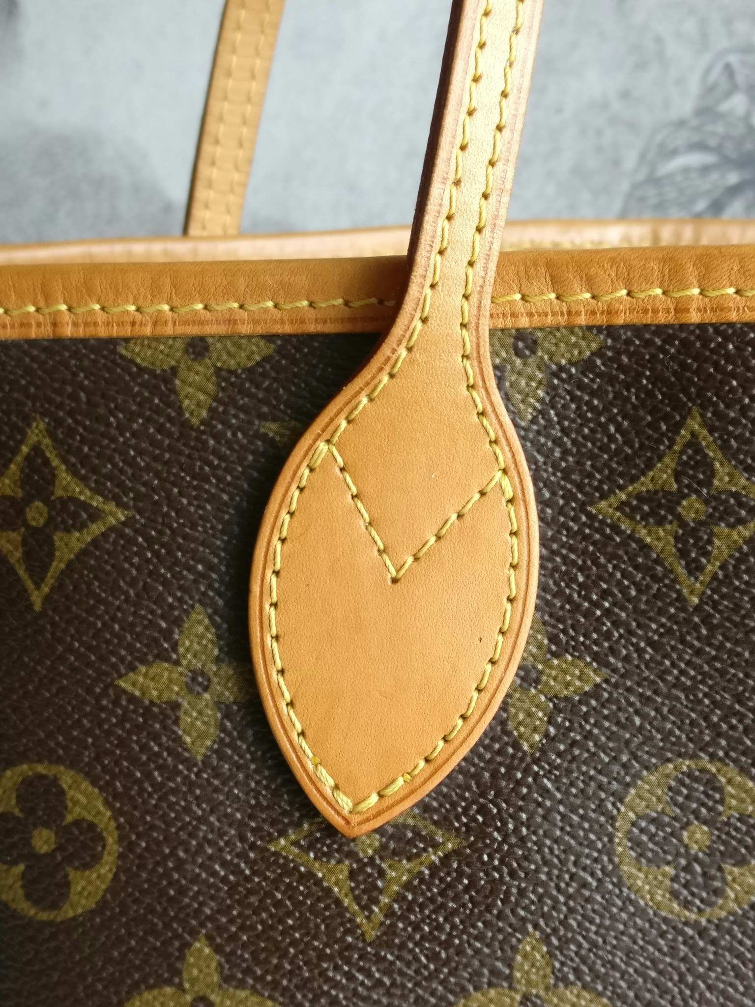 Louis Vuitton Neverfull PM