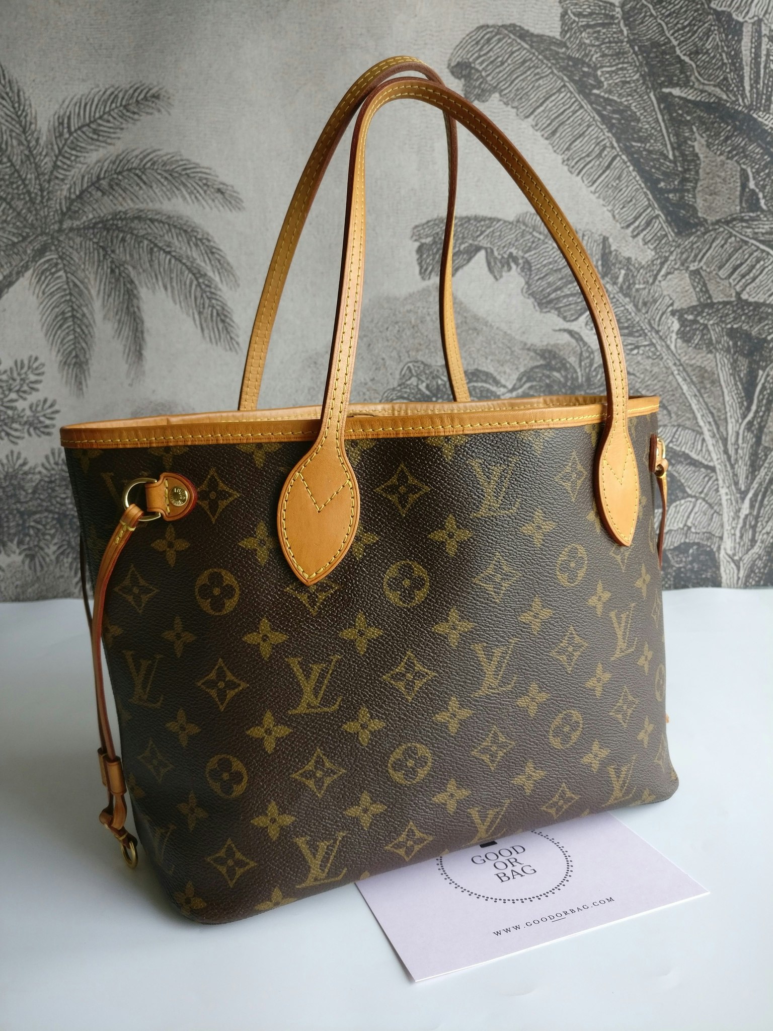 Louis Vuitton Neverfull PM