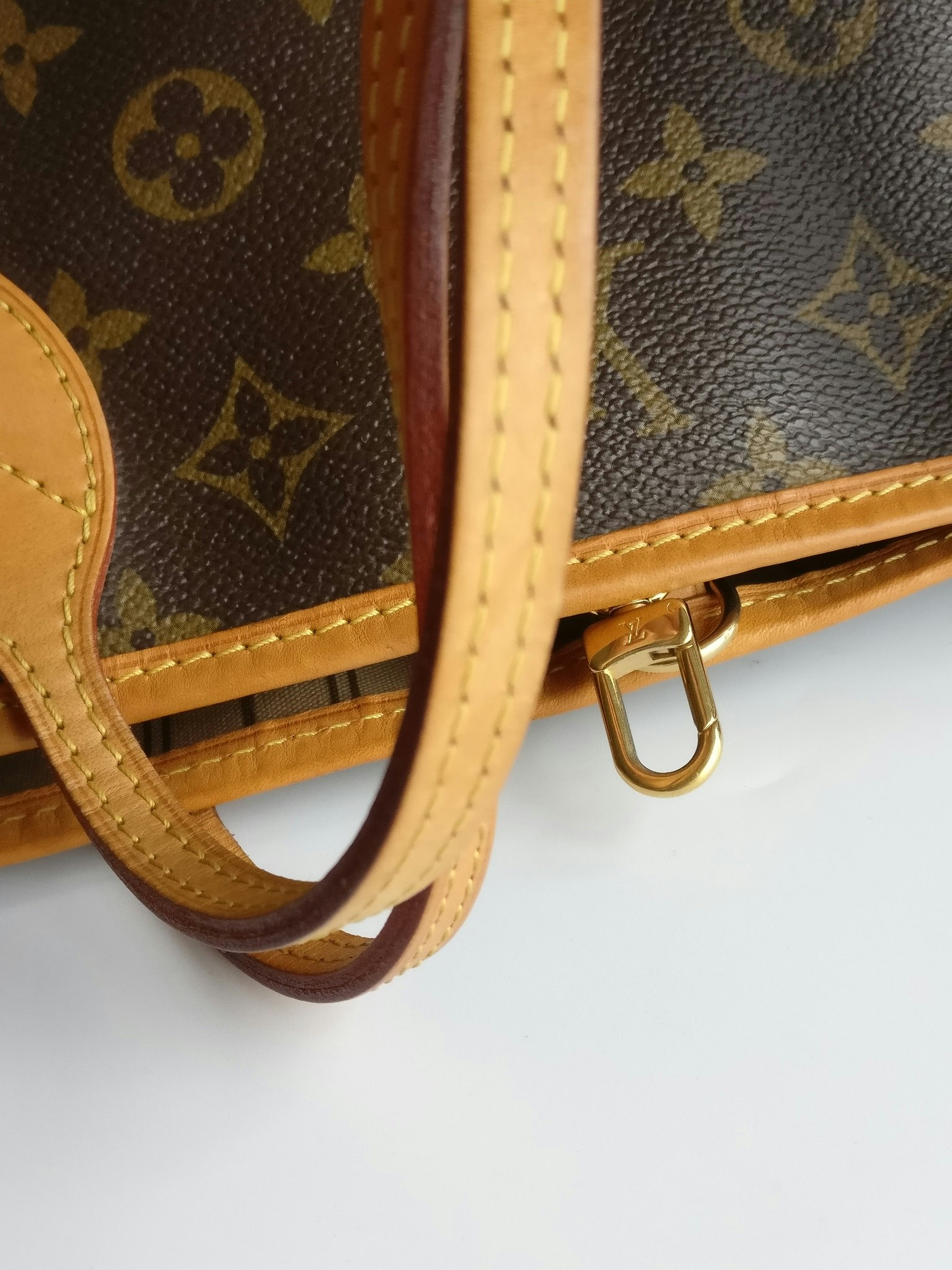 Louis Vuitton Neverfull PM