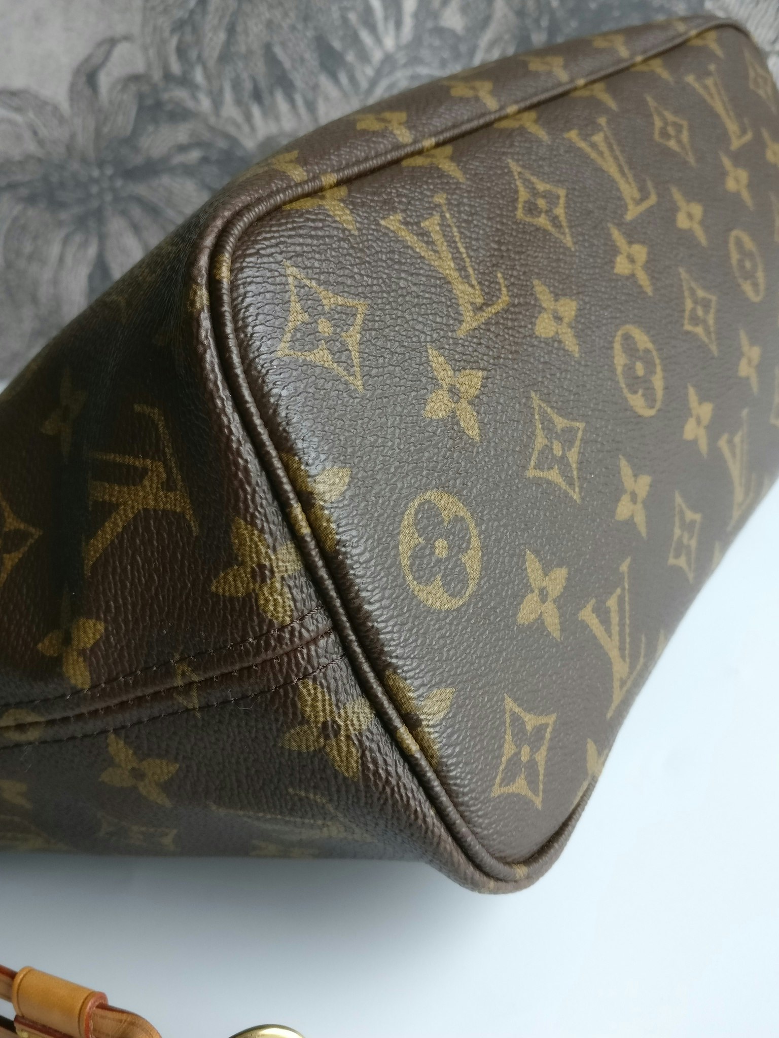 Louis Vuitton Neverfull PM