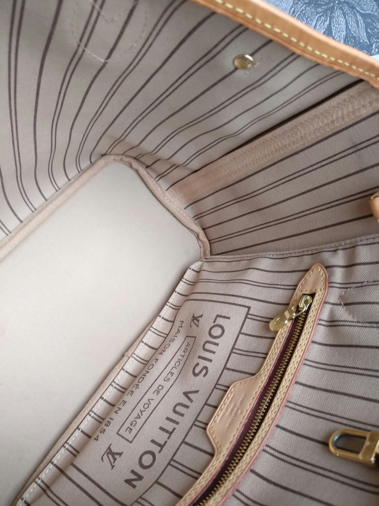 Louis Vuitton Neverfull PM