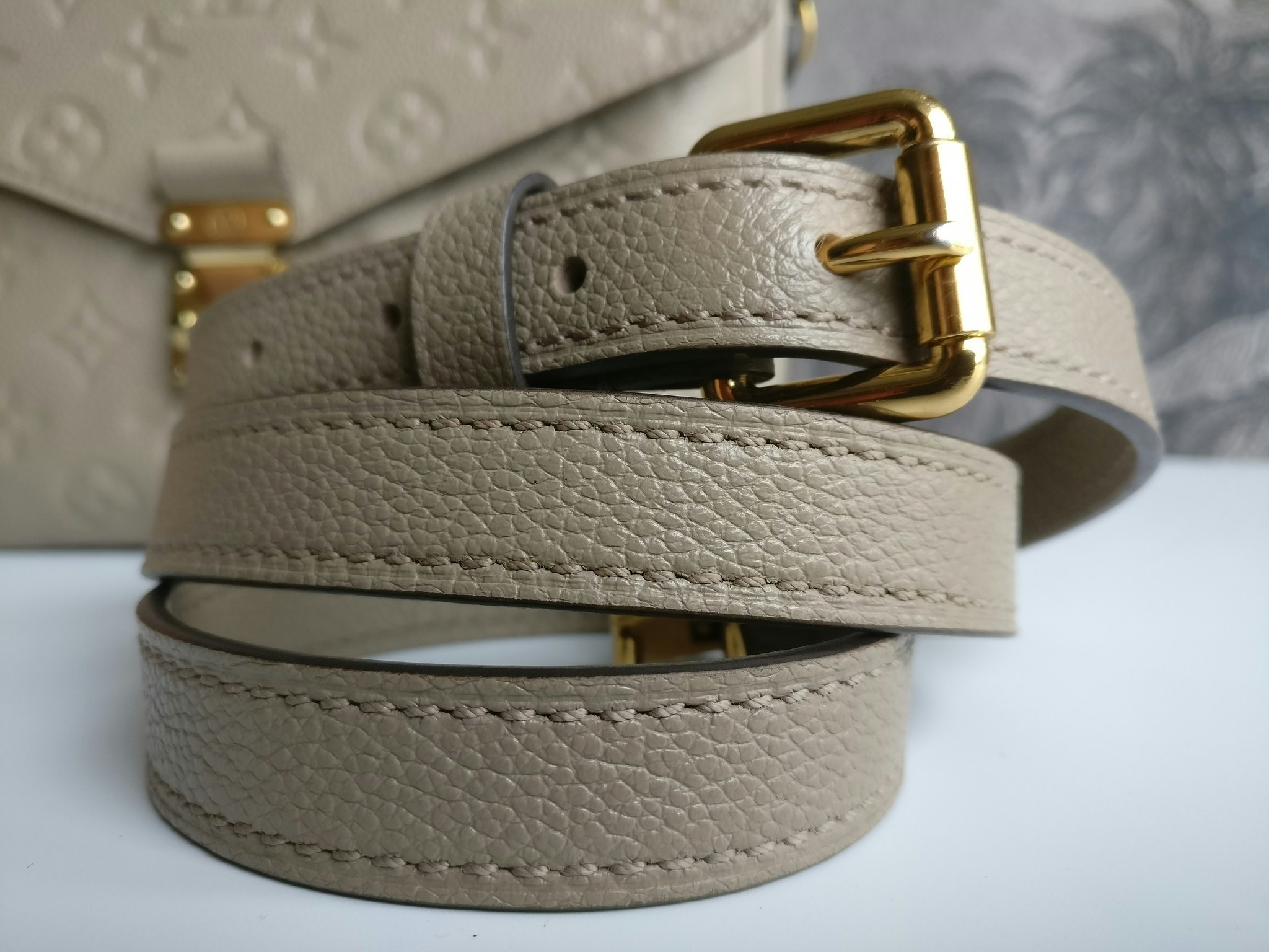 Louis Vuitton Pochette Metis empreinte Dune