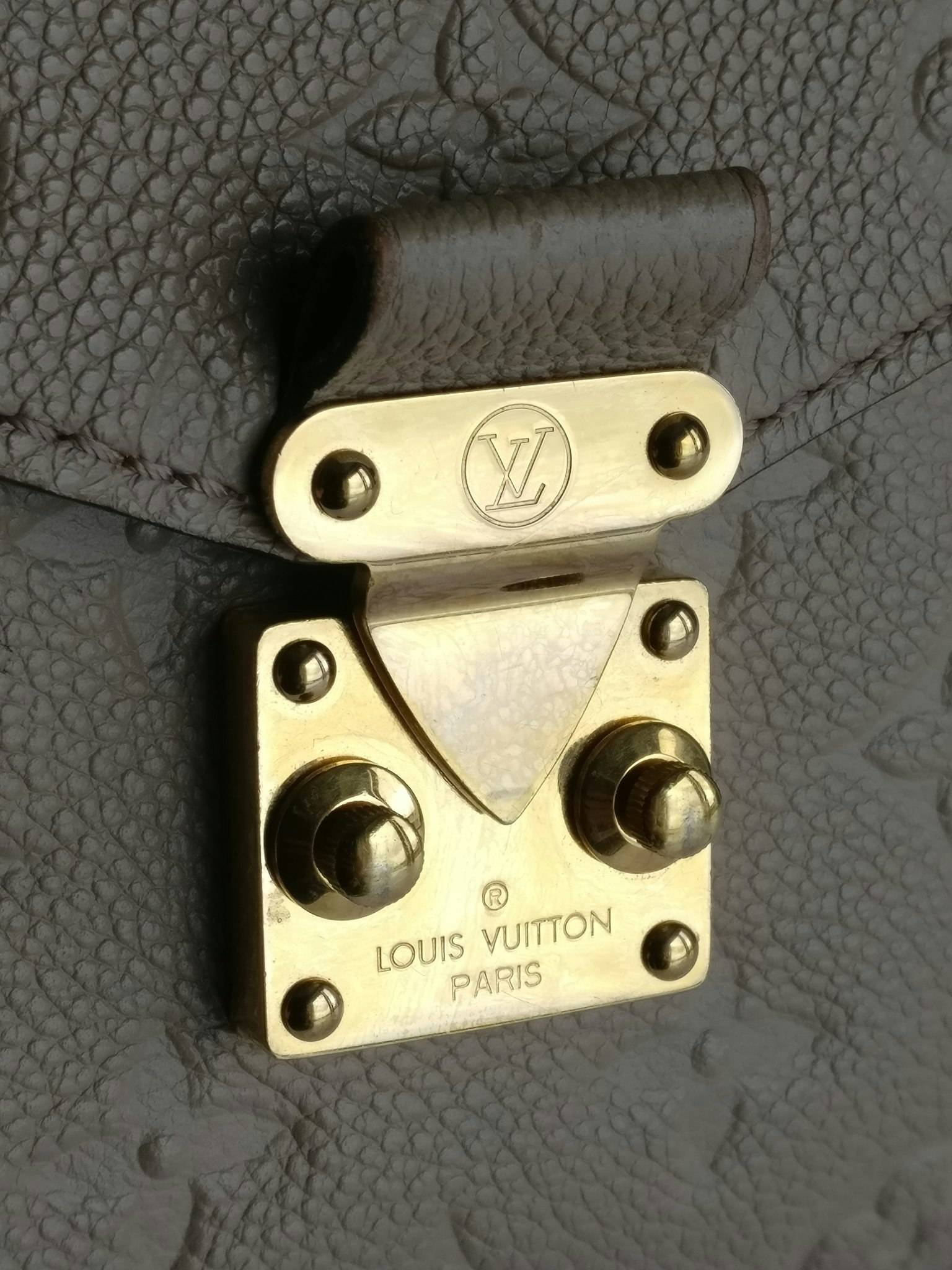 Louis Vuitton Pochette Metis empreinte Dune