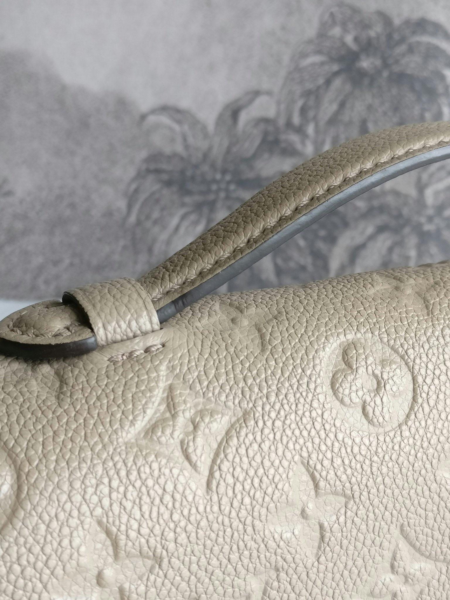 Louis Vuitton Pochette Metis empreinte Dune