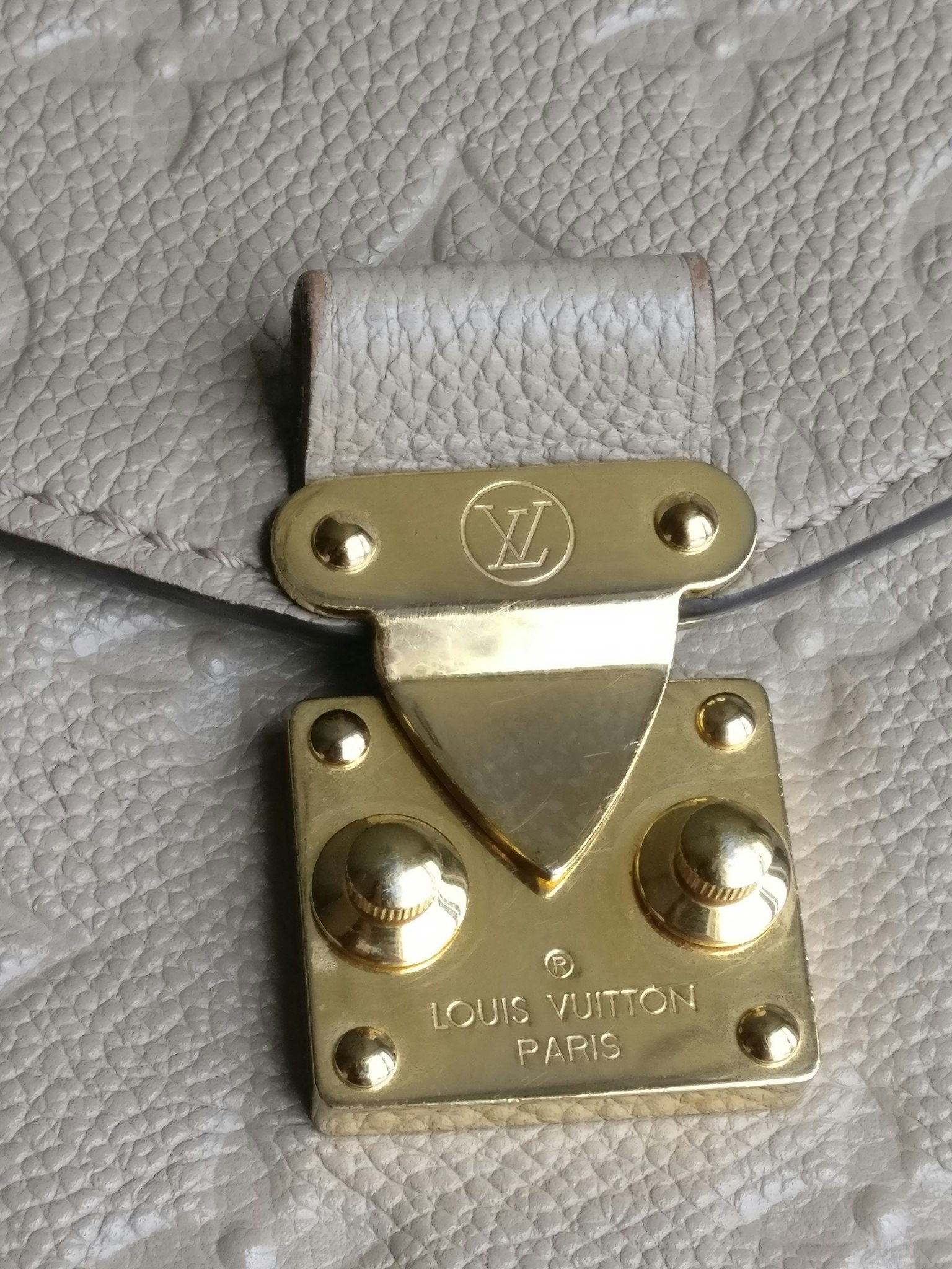 Pochette metis crooked lock sale