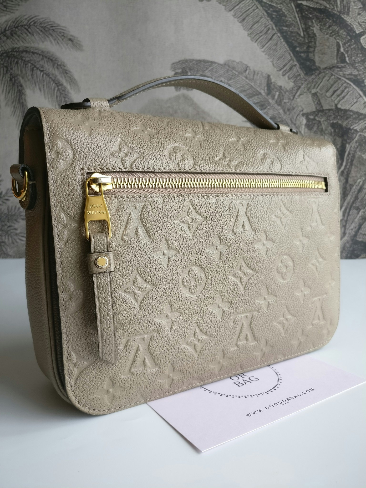 Louis Vuitton Pochette Metis empreinte Dune