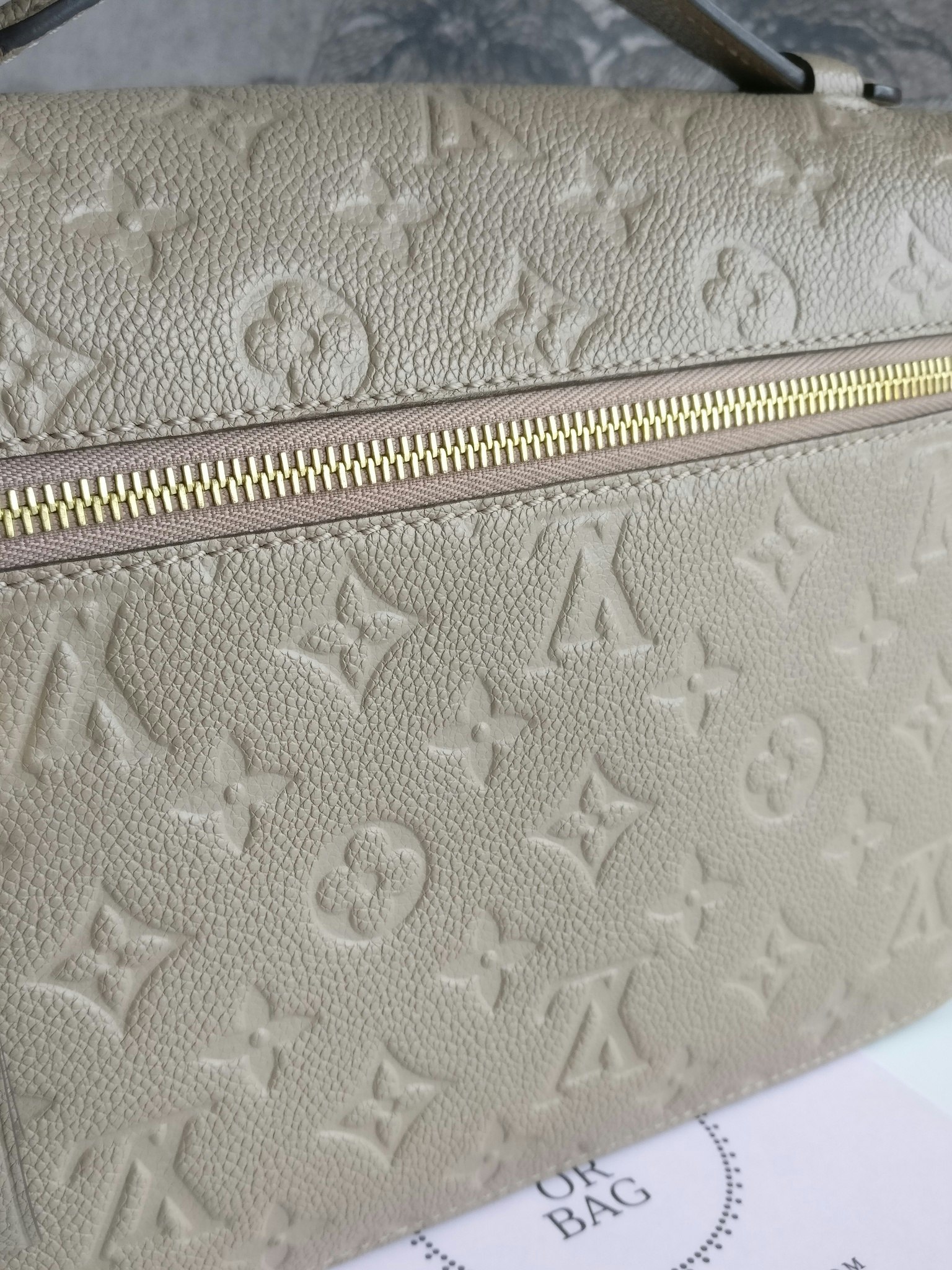 Louis Vuitton Pochette Metis empreinte Dune