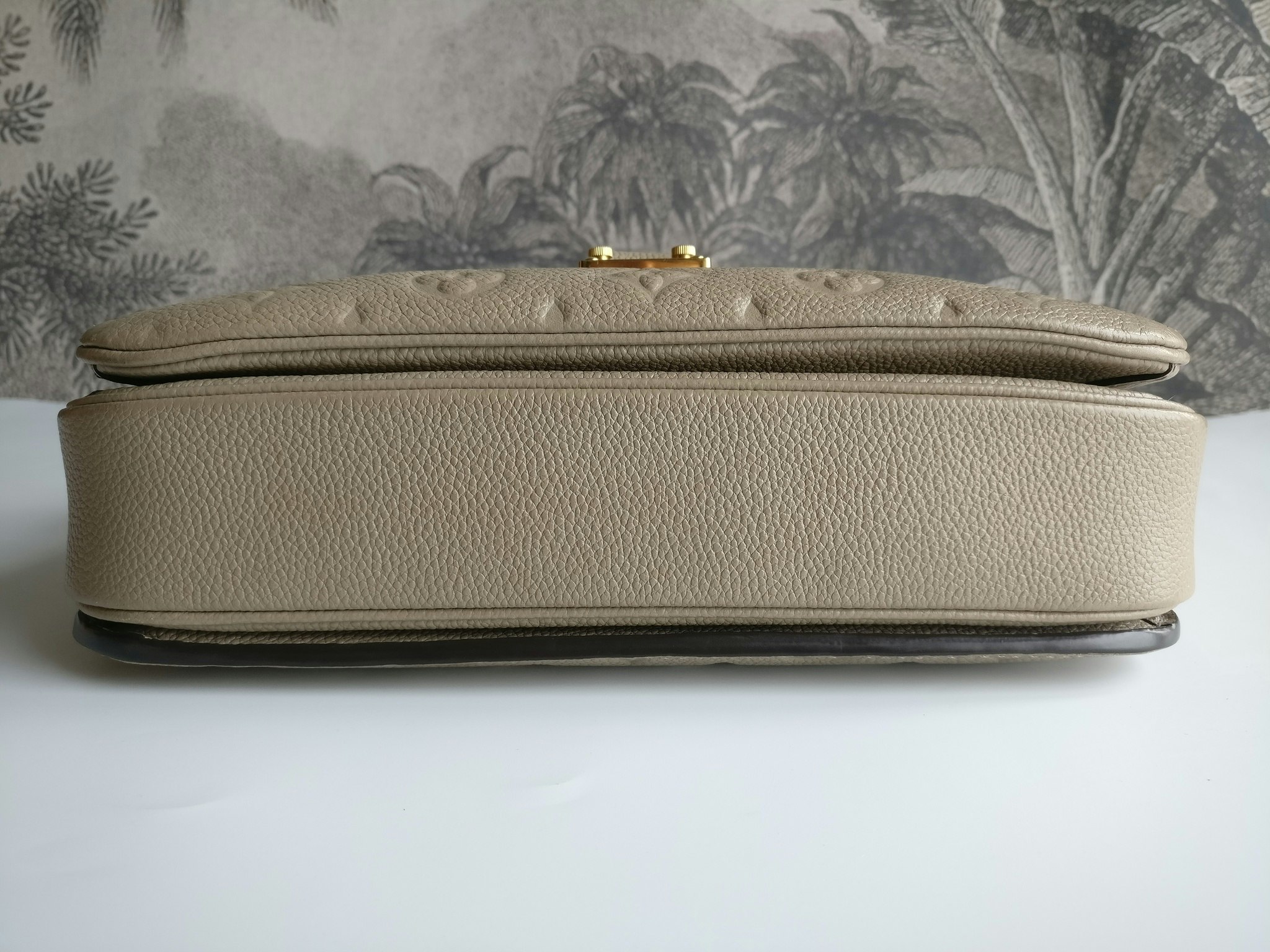 Louis Vuitton Pochette Metis empreinte Dune