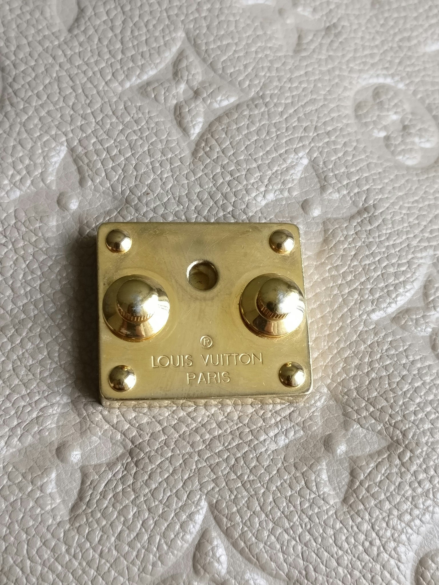 Louis Vuitton Pochette Metis empreinte Dune