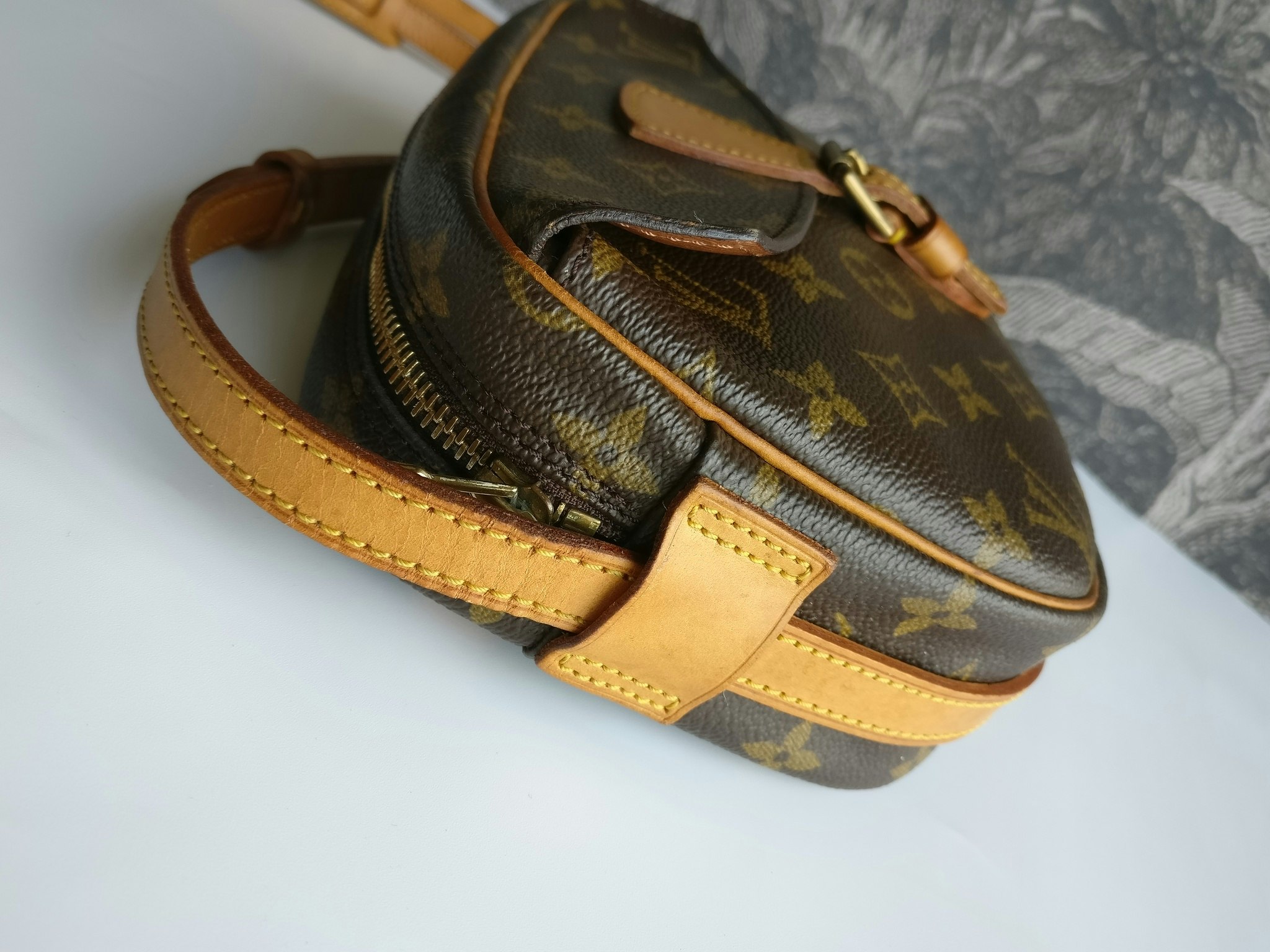 Louis Vuitton Jeune Fille PM