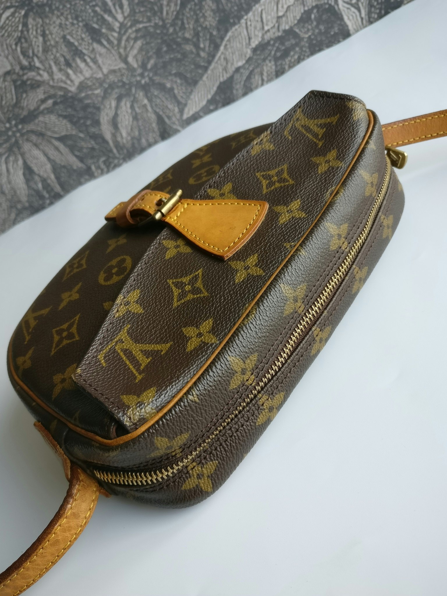Louis Vuitton Jeune Fille PM