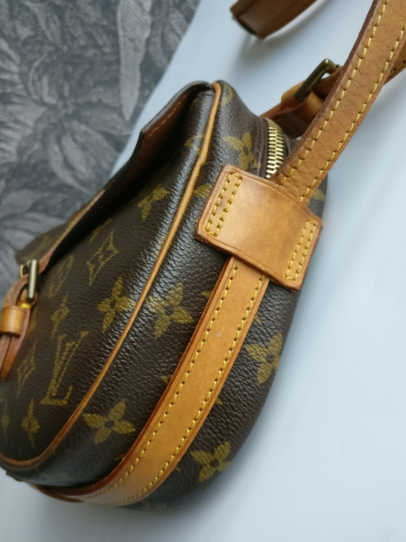 Louis Vuitton Jeune Fille PM