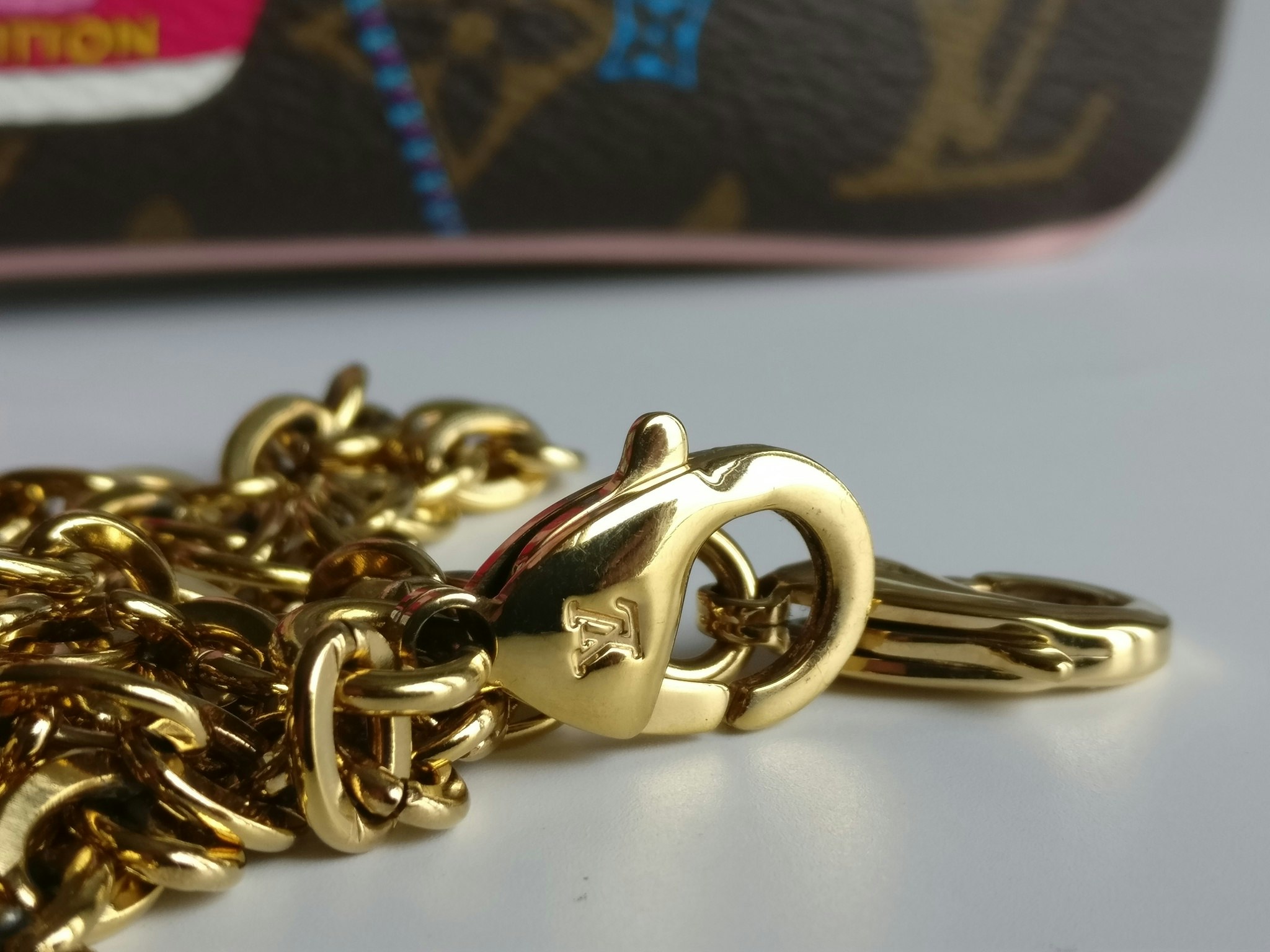 Louis Vuitton  Double Zip Pochette Illustre