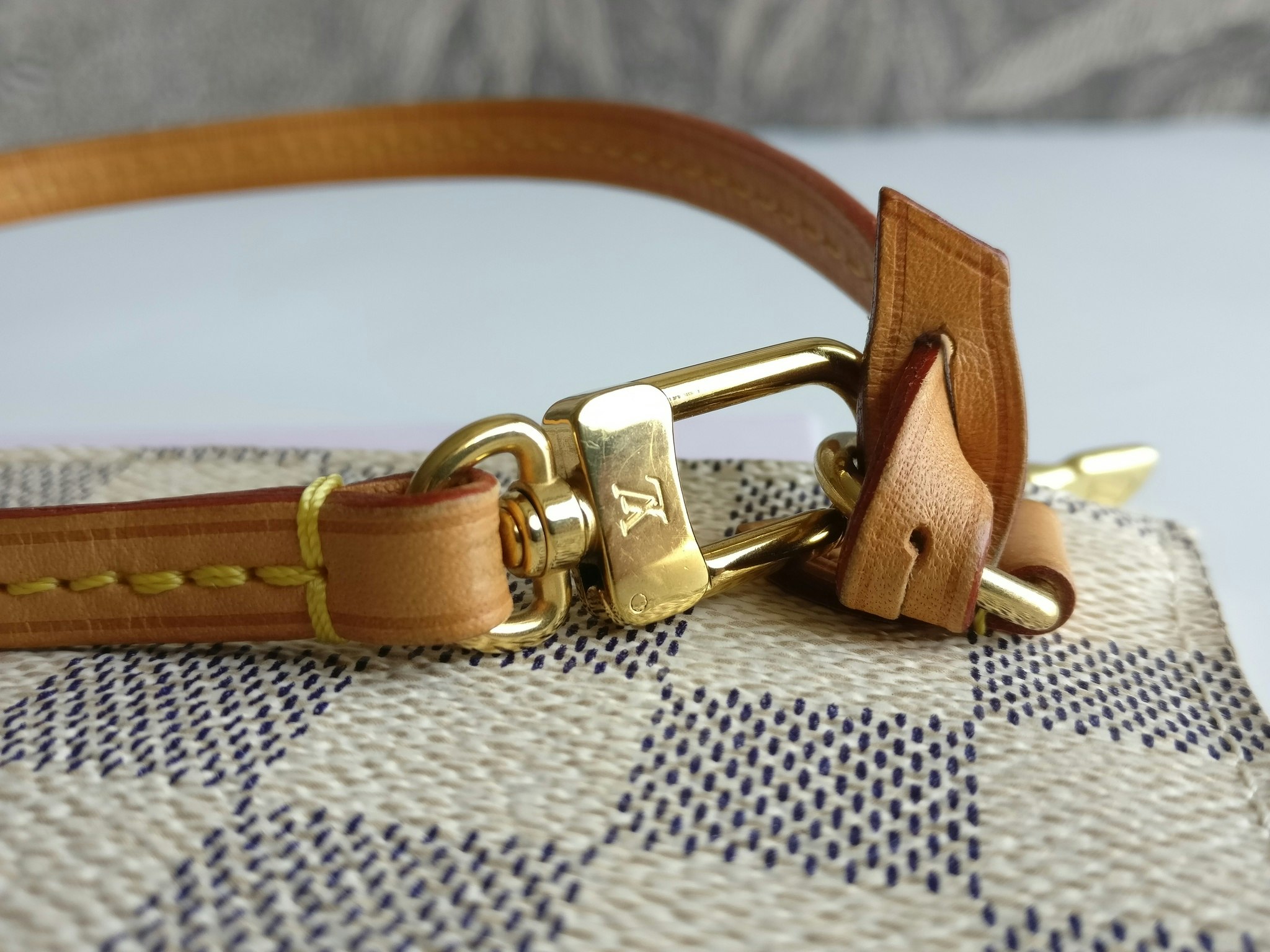 Louis Vuitton Neverfull MM Pochette azur