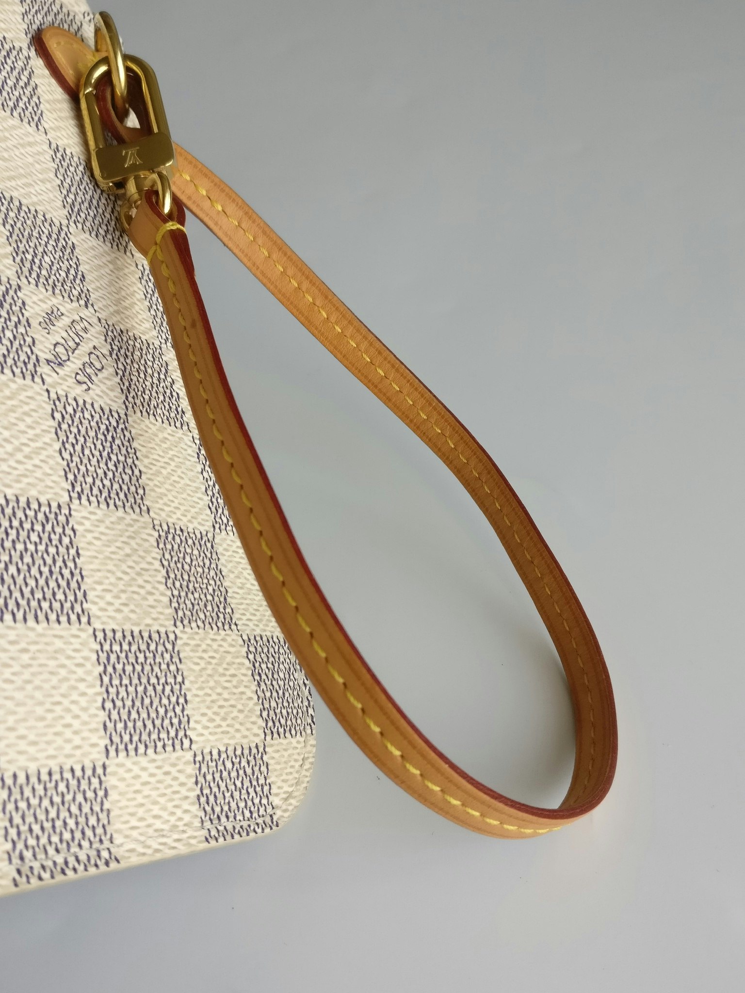 Louis Vuitton Neverfull MM Pochette azur