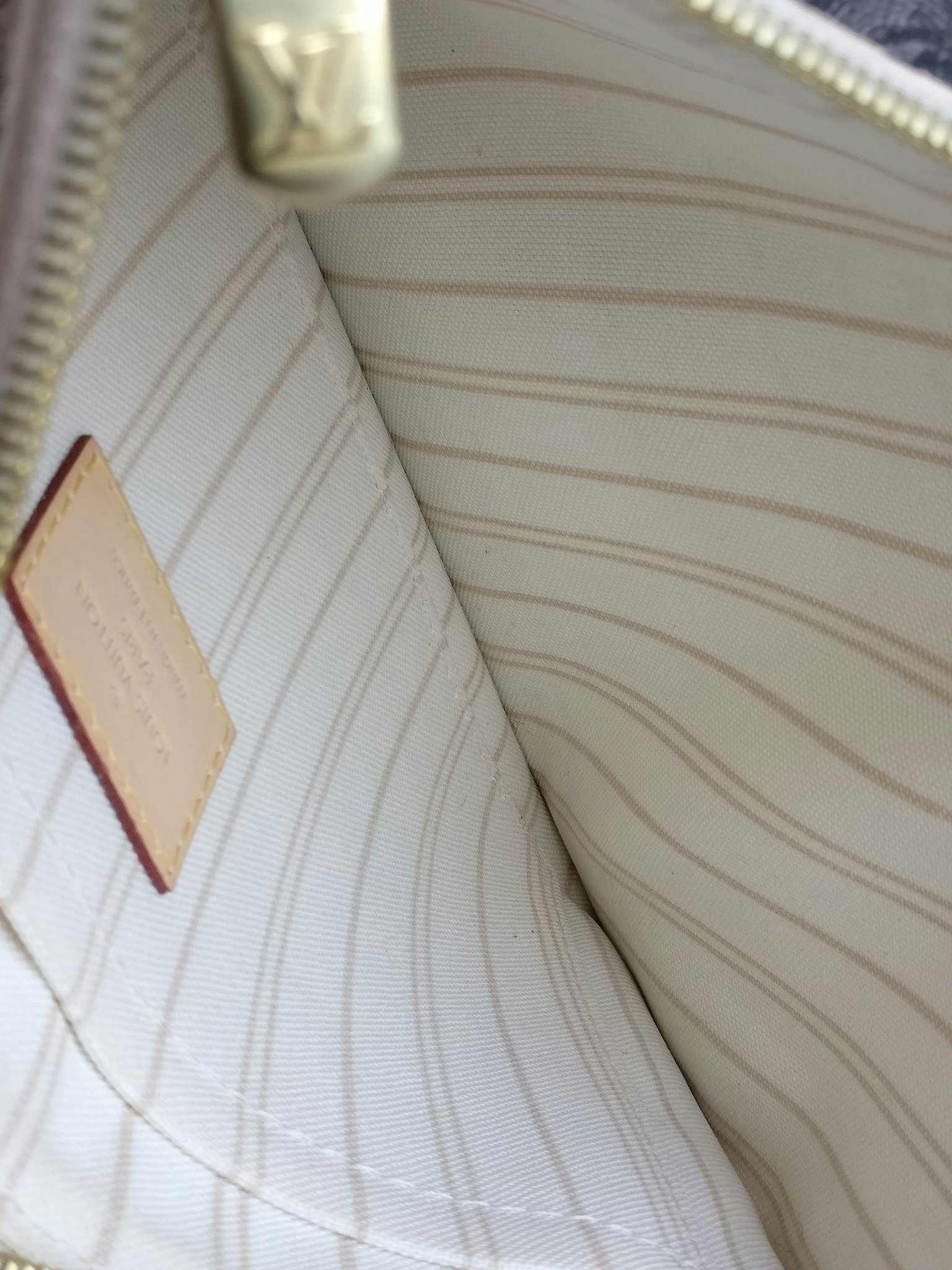 Louis Vuitton Neverfull MM Pochette azur