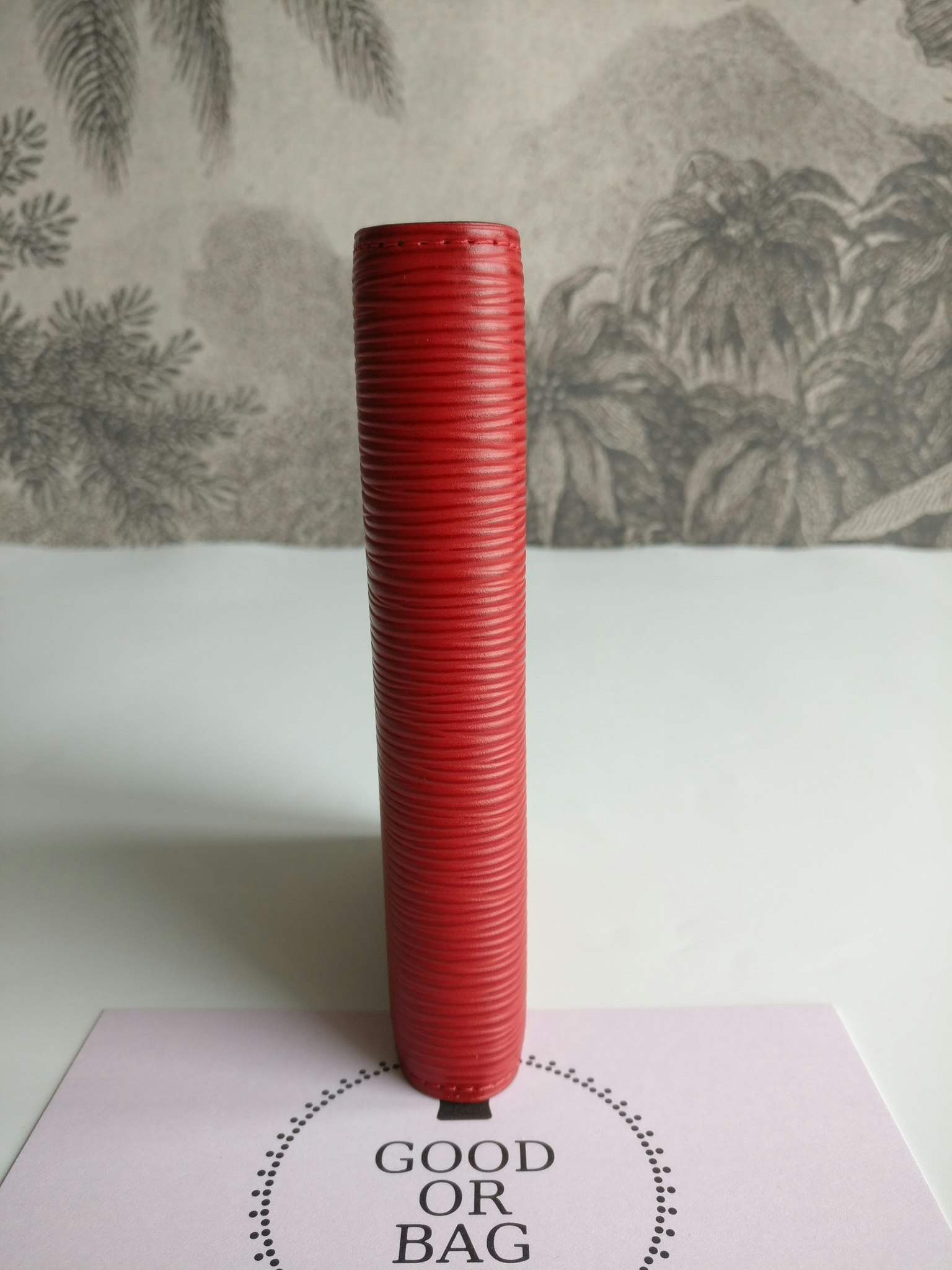Louis Vuitton Small Ring Agenda Cover red epi