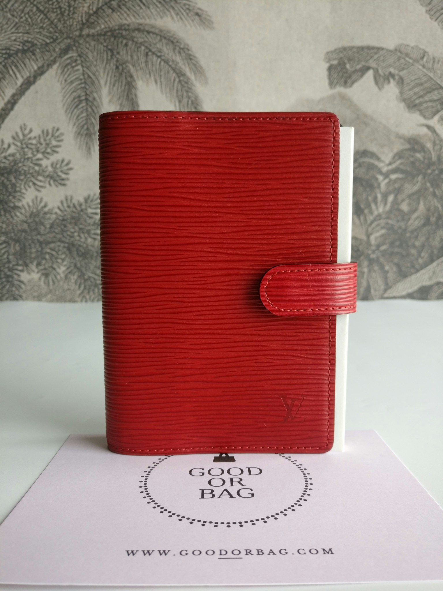 Louis Vuitton Small Ring Agenda Cover red epi