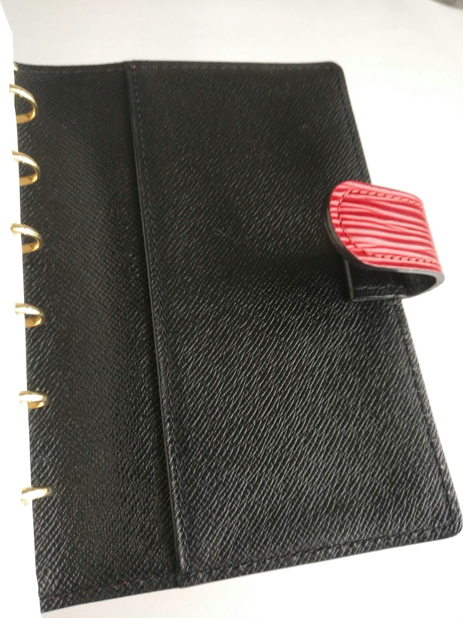 Louis Vuitton Small Ring Agenda Cover red epi