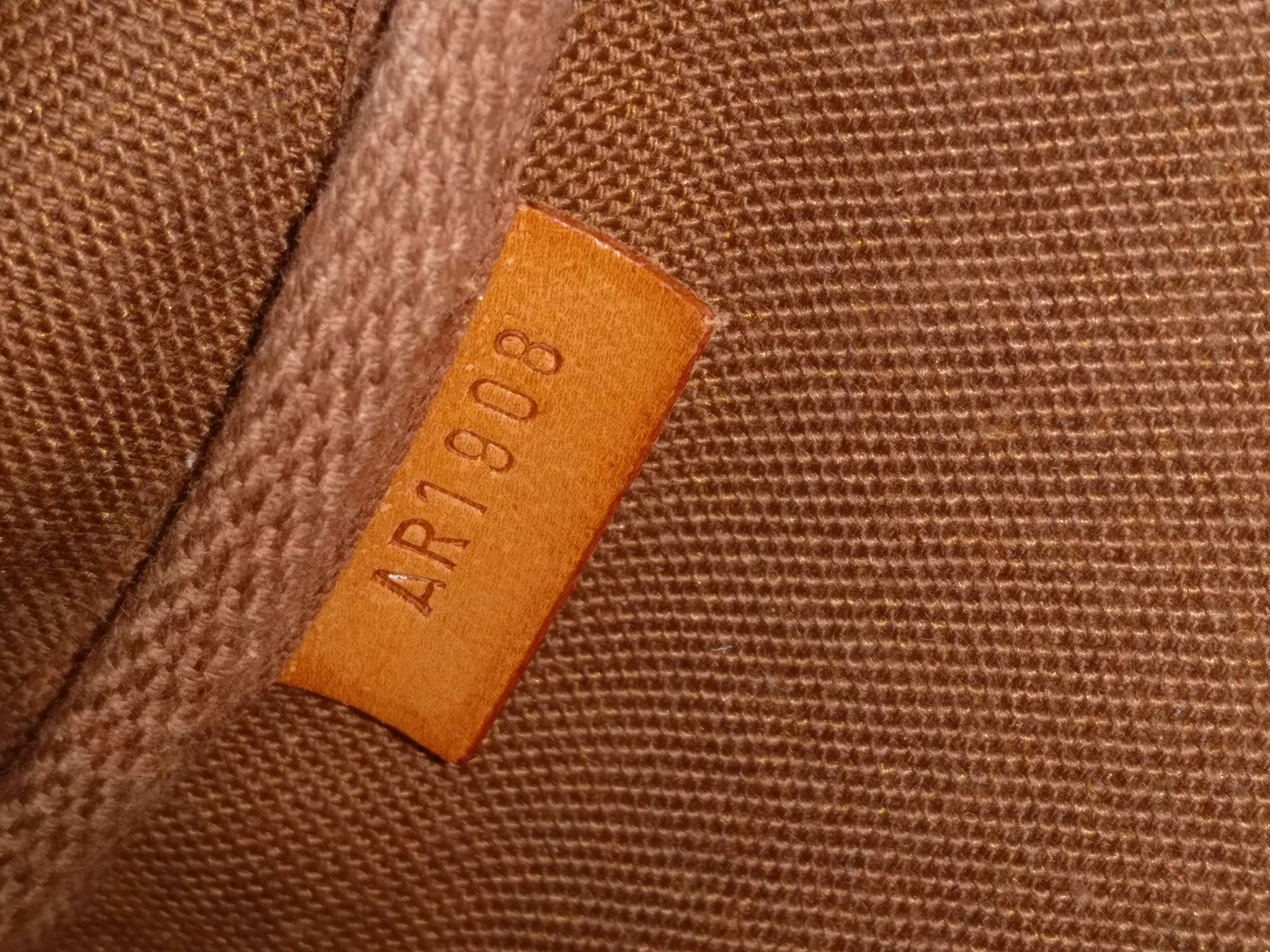 Louis Vuitton Pochette Accessoires