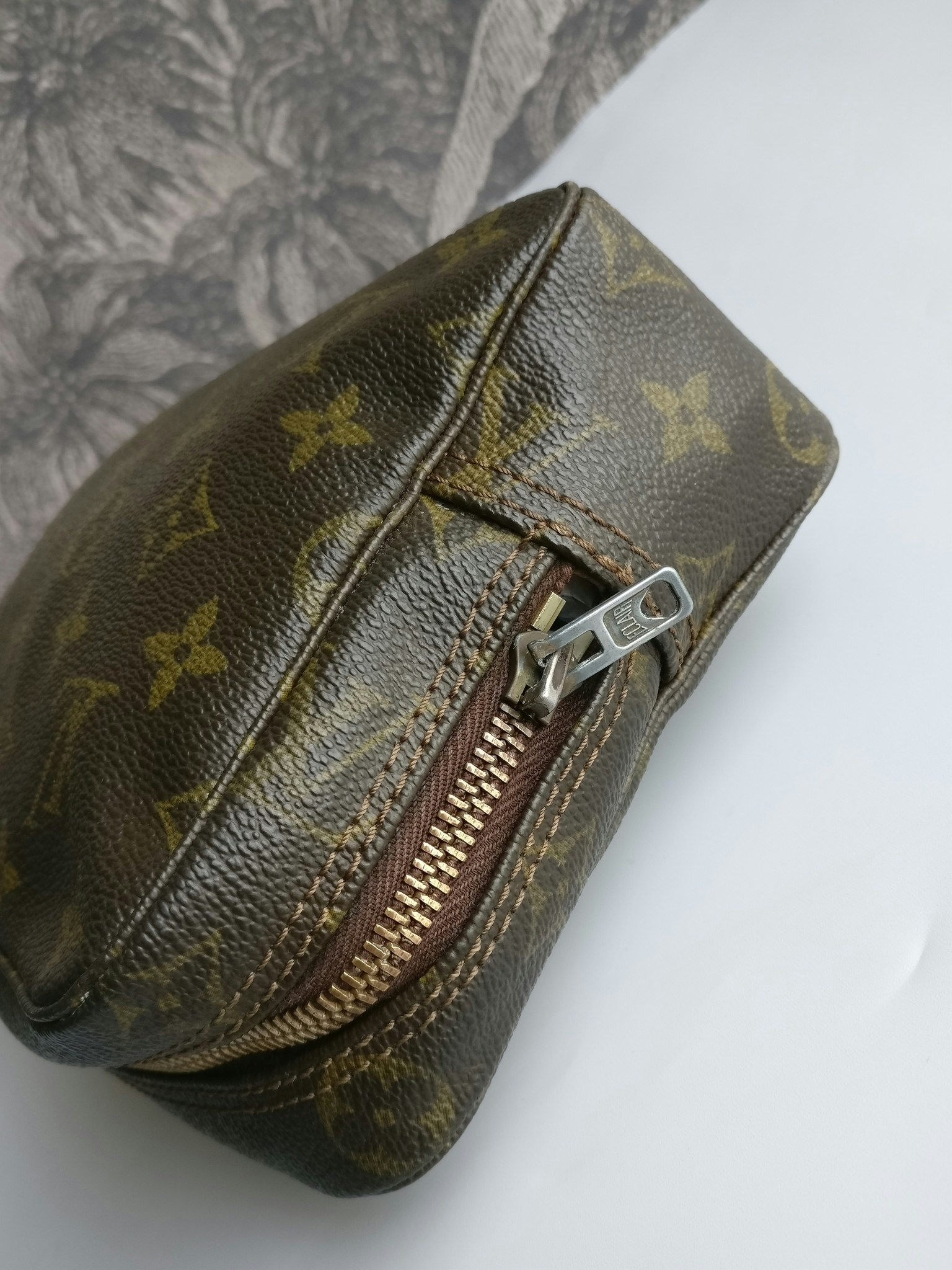 Louis Vuitton Trousse Toilette 23