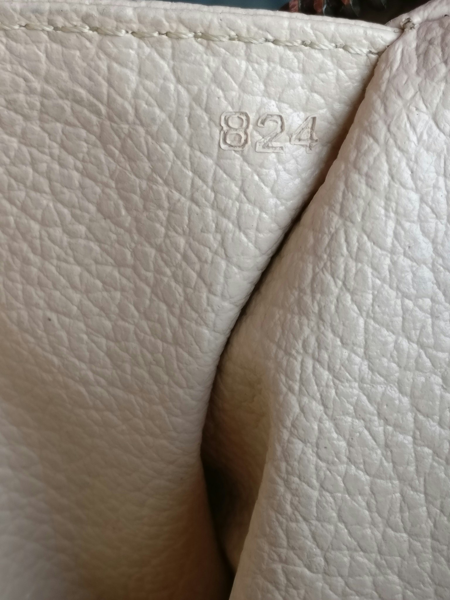 Louis Vuitton Trousse Toilette 23