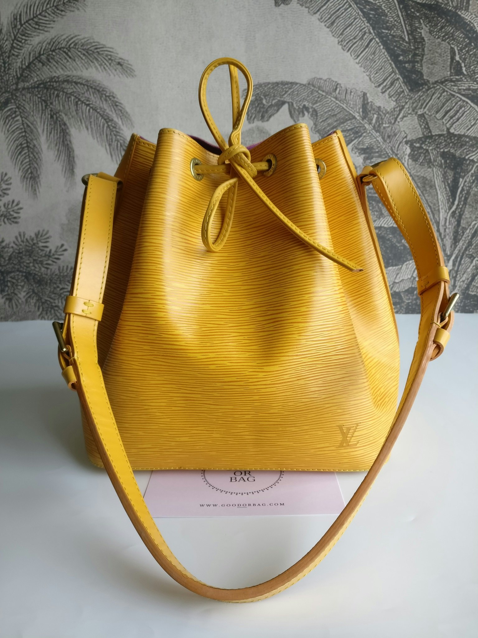 Louis Vuitton Petit Noé yellow epi