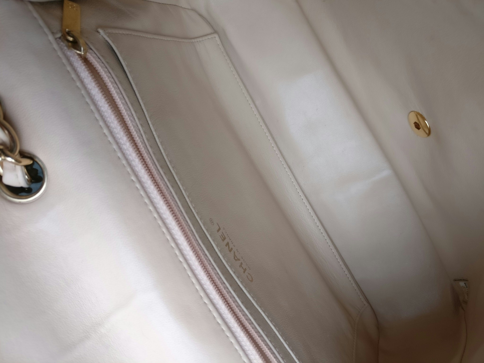 Chanel Jumbo Classic Single Flap Bag
