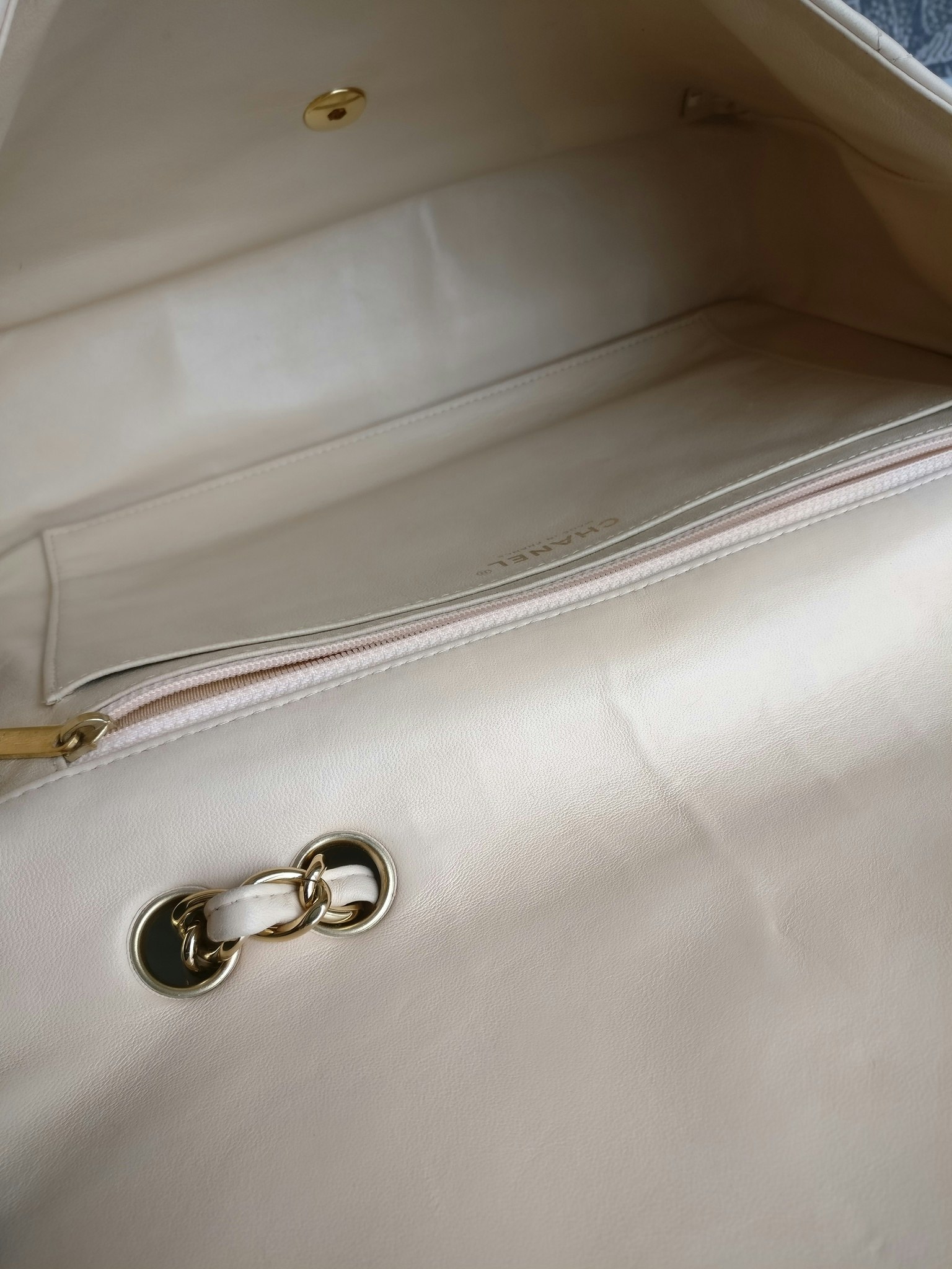 Chanel Jumbo Classic Single Flap Bag